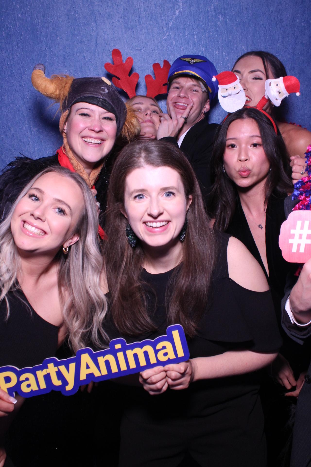 Freeths Christmas Party  | View more photos from the event at gallery.magicimages.uk/u/MagicImages/Freeths-Christmas-Party-0