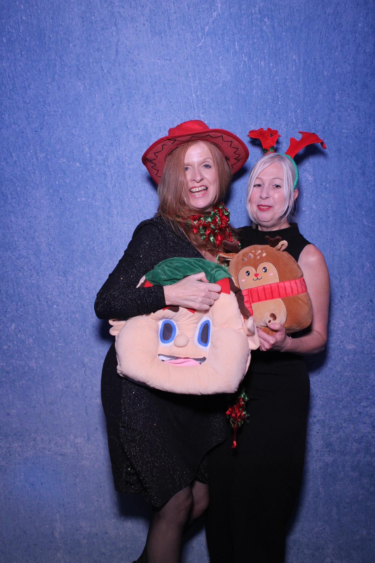 Freeths Christmas Party  | View more photos from the event at gallery.magicimages.uk/u/MagicImages/Freeths-Christmas-Party-0