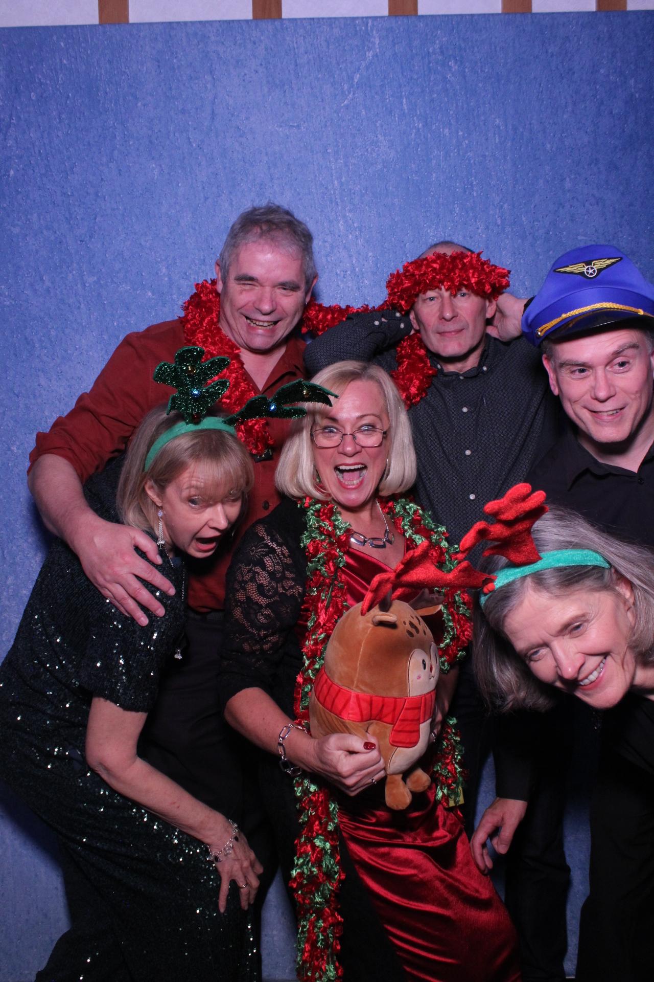 Freeths Christmas Party  | View more photos from the event at gallery.magicimages.uk/u/MagicImages/Freeths-Christmas-Party-0