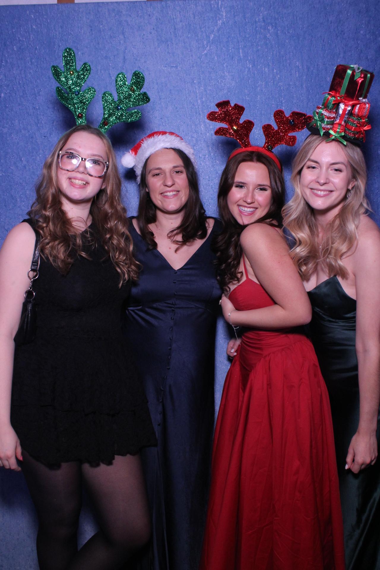 Freeths Christmas Party  | View more photos from the event at gallery.magicimages.uk/u/MagicImages/Freeths-Christmas-Party-0