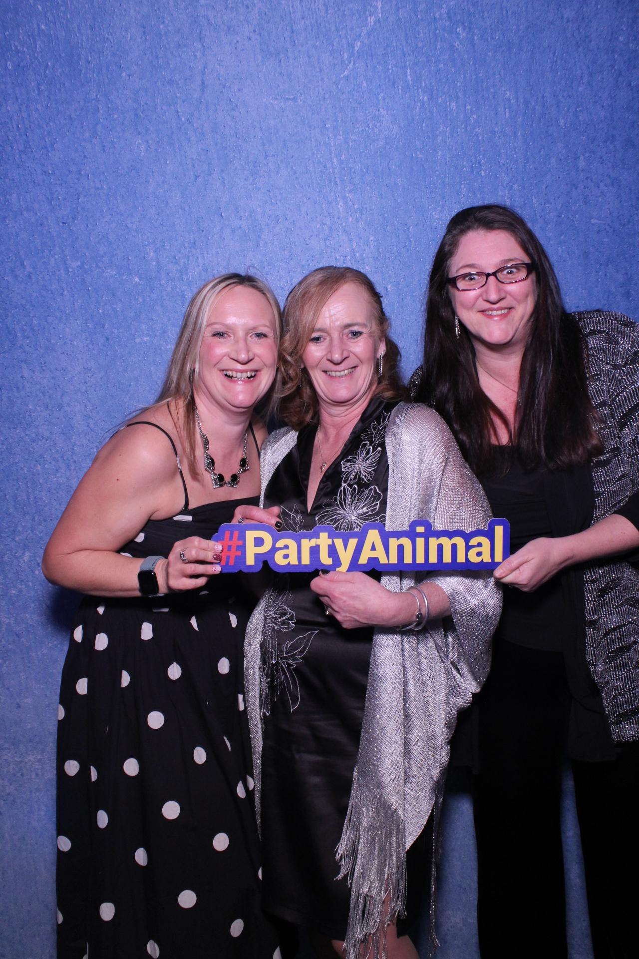 Freeths Christmas Party  | View more photos from the event at gallery.magicimages.uk/u/MagicImages/Freeths-Christmas-Party-0