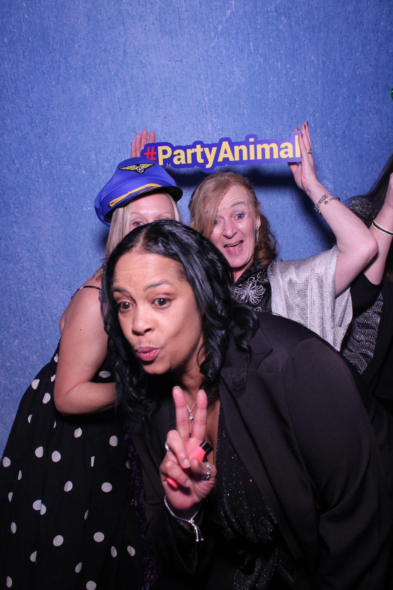 Freeths Christmas Party  | View more photos from the event at gallery.magicimages.uk/u/MagicImages/Freeths-Christmas-Party-0