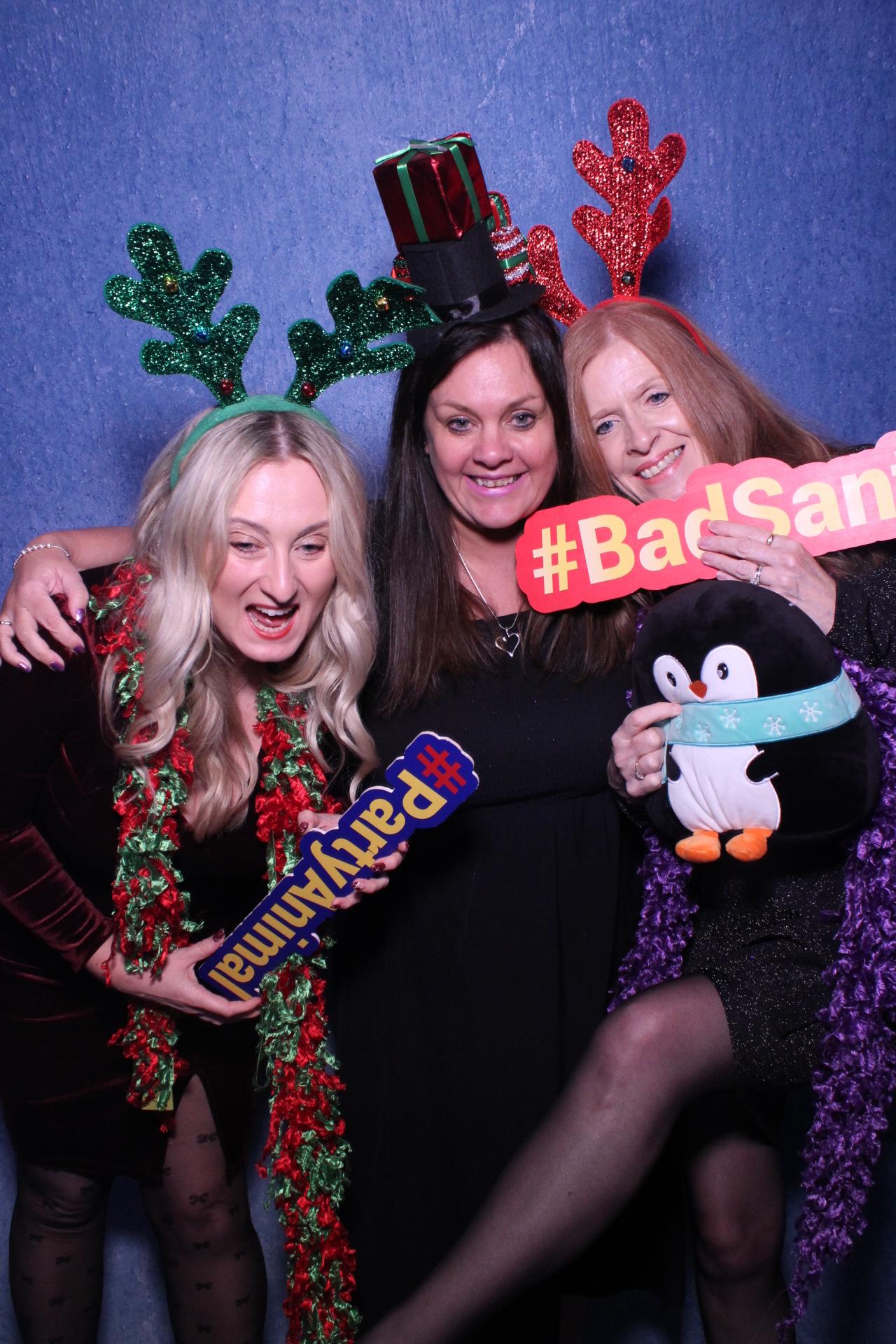 Freeths Christmas Party  | View more photos from the event at gallery.magicimages.uk/u/MagicImages/Freeths-Christmas-Party-0