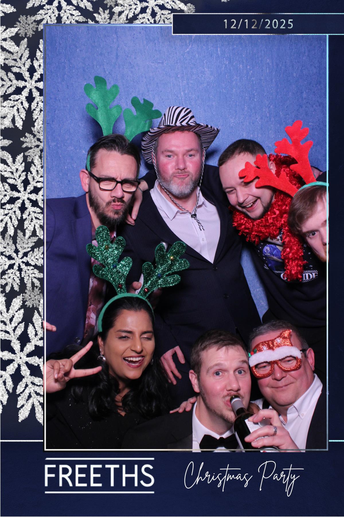 Freeths Christmas Party  | View more photos from the event at gallery.magicimages.uk/u/MagicImages/Freeths-Christmas-Party-0