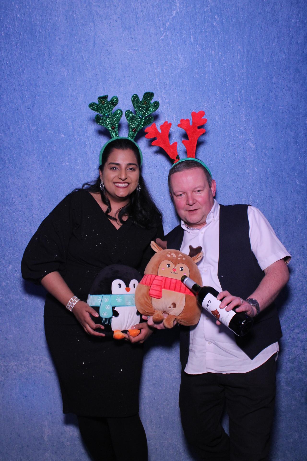 Freeths Christmas Party  | View more photos from the event at gallery.magicimages.uk/u/MagicImages/Freeths-Christmas-Party-0