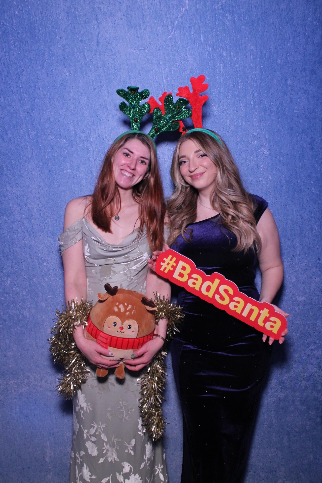 Freeths Christmas Party  | View more photos from the event at gallery.magicimages.uk/u/MagicImages/Freeths-Christmas-Party-0