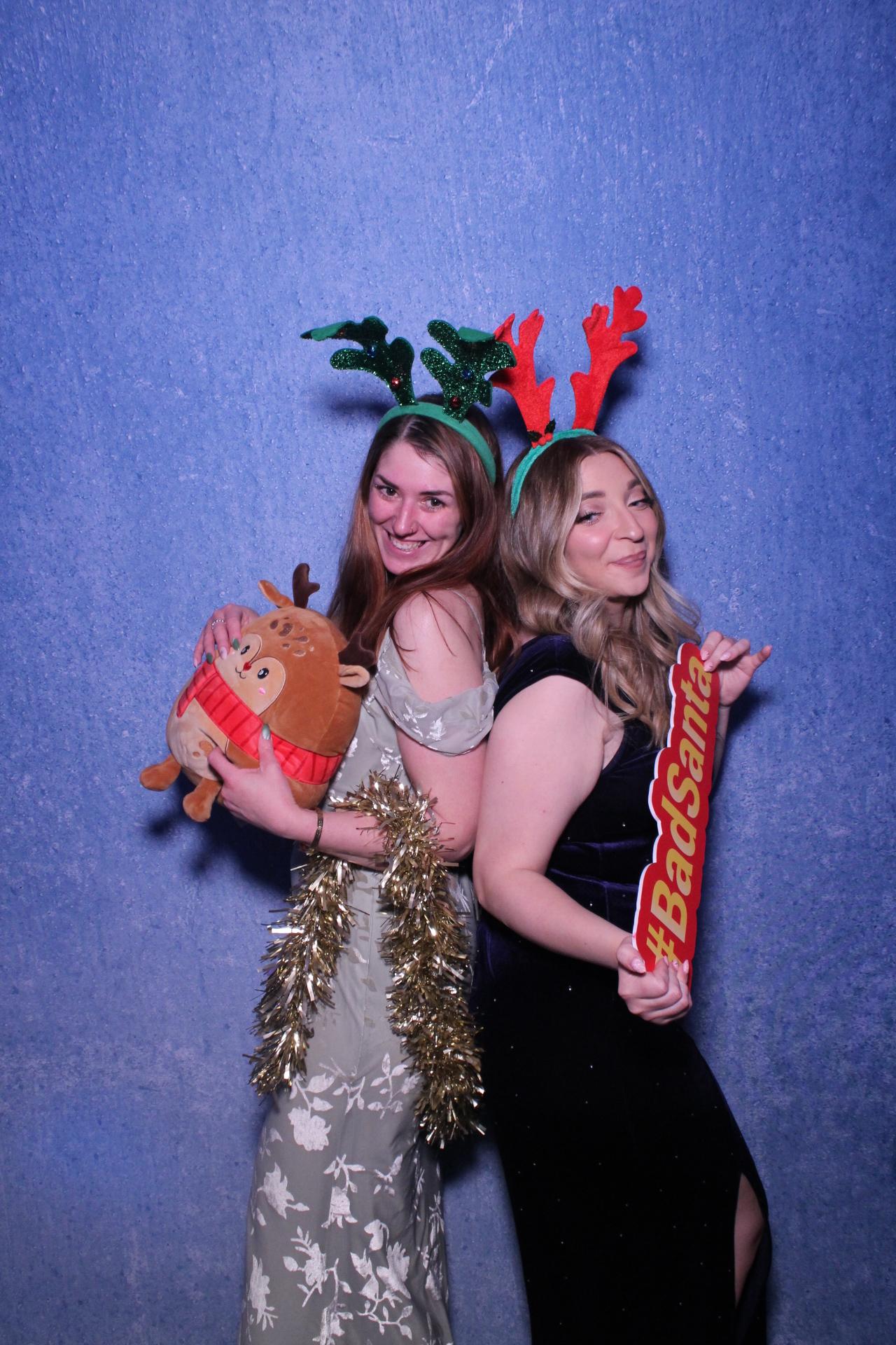 Freeths Christmas Party  | View more photos from the event at gallery.magicimages.uk/u/MagicImages/Freeths-Christmas-Party-0