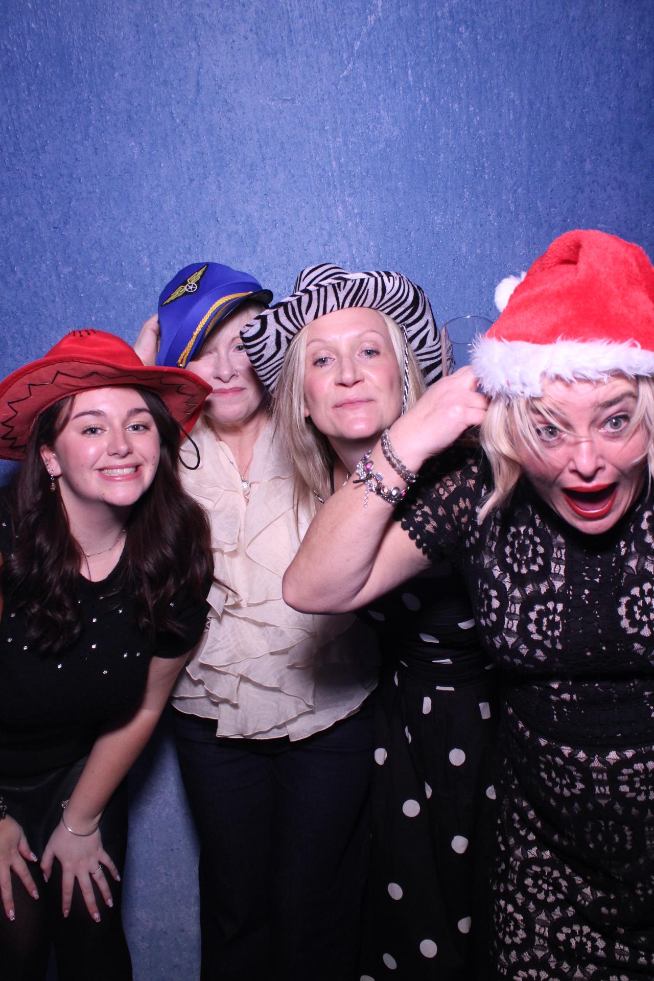 Freeths Christmas Party  | View more photos from the event at gallery.magicimages.uk/u/MagicImages/Freeths-Christmas-Party-0