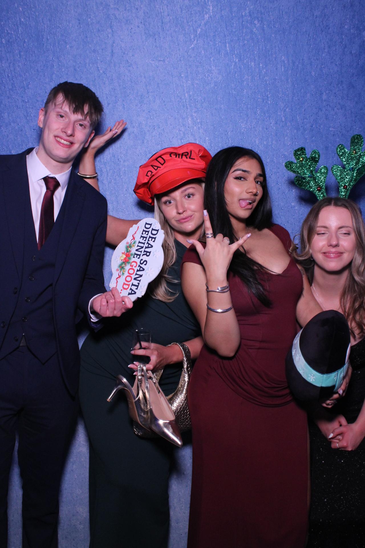 Freeths Christmas Party  | View more photos from the event at gallery.magicimages.uk/u/MagicImages/Freeths-Christmas-Party-0