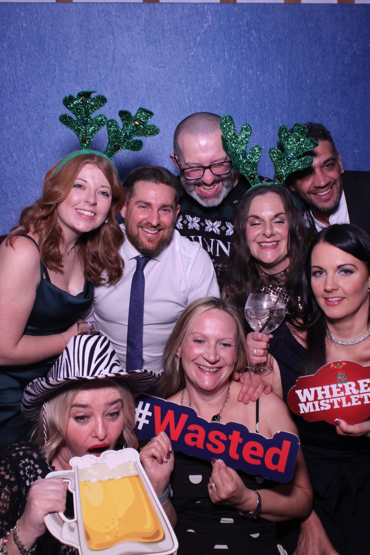 Freeths Christmas Party  | View more photos from the event at gallery.magicimages.uk/u/MagicImages/Freeths-Christmas-Party-0