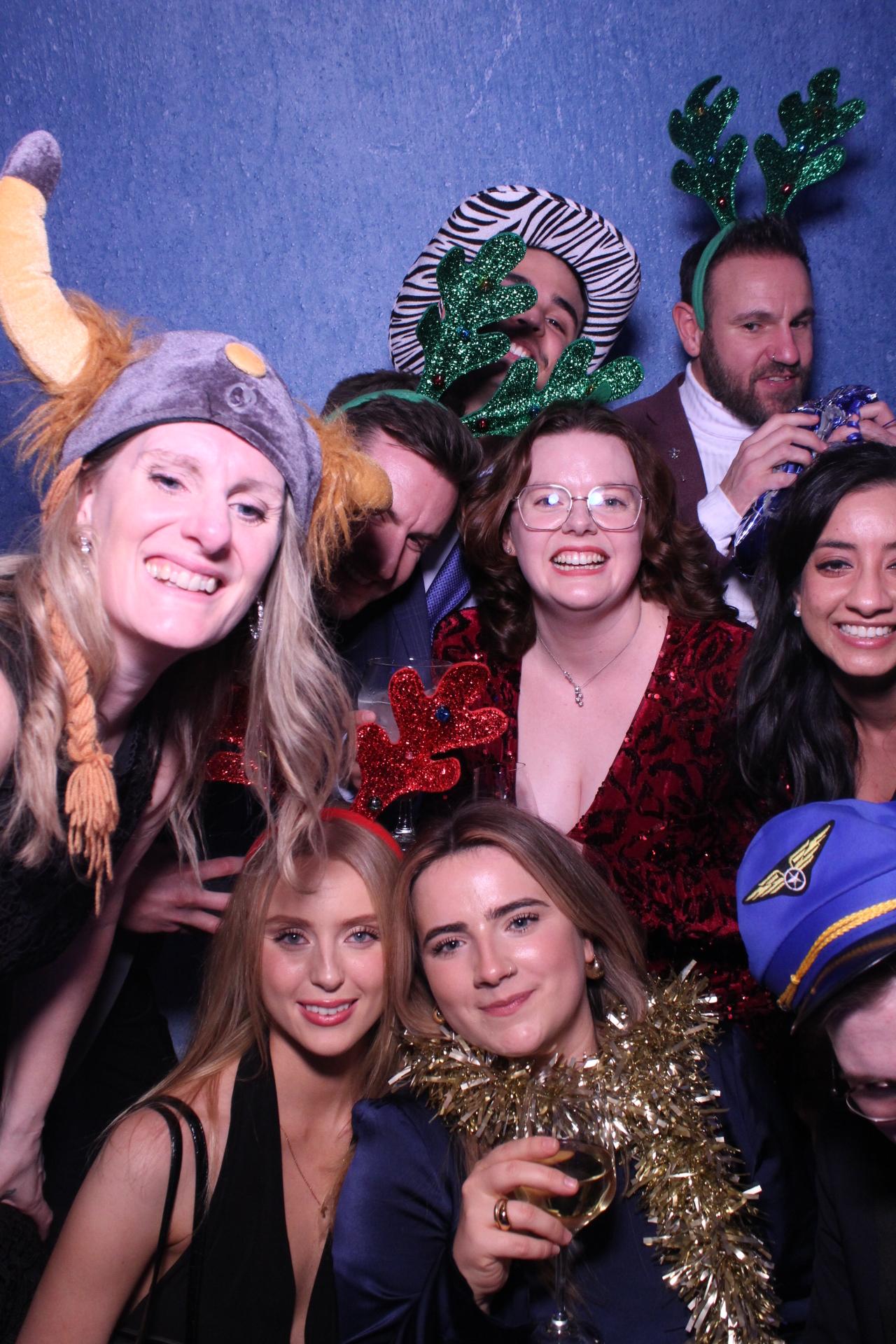 Freeths Christmas Party  | View more photos from the event at gallery.magicimages.uk/u/MagicImages/Freeths-Christmas-Party-0