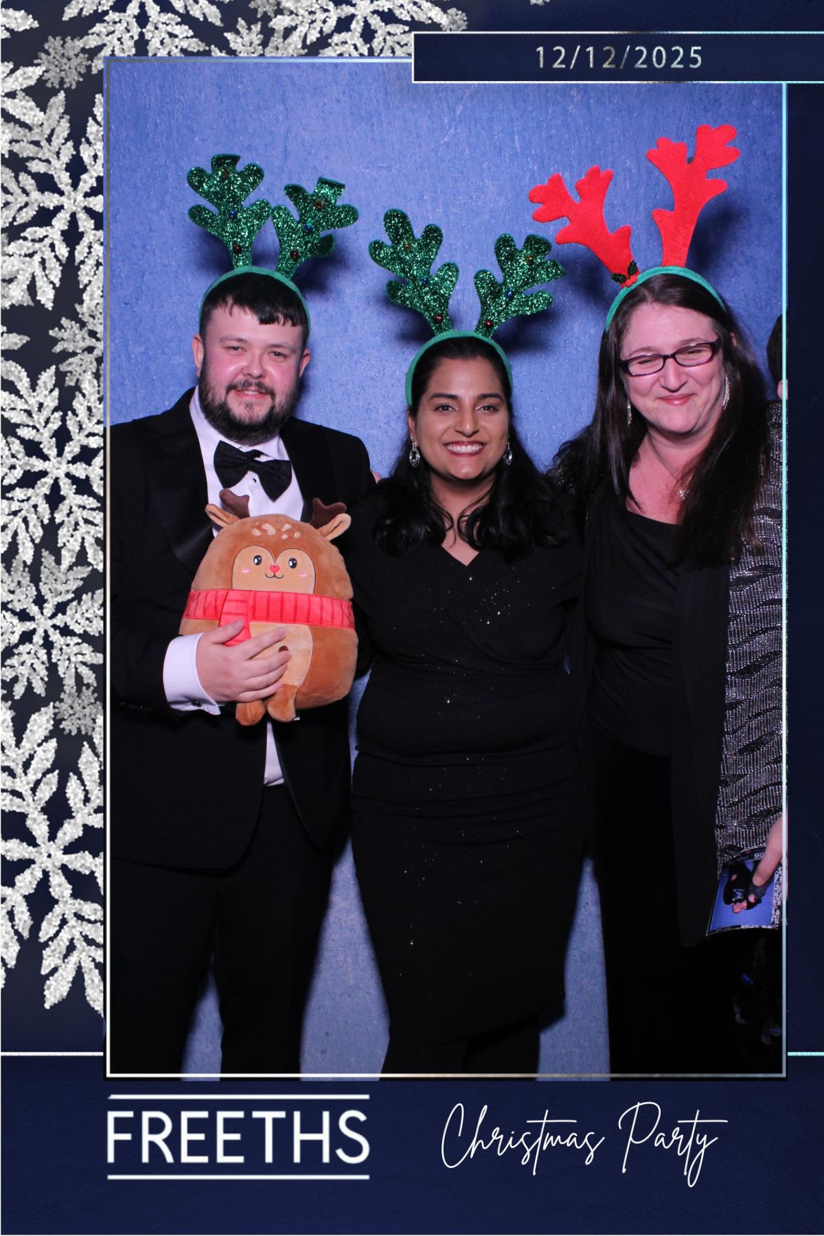 Freeths Christmas Party  | View more photos from the event at gallery.magicimages.uk/u/MagicImages/Freeths-Christmas-Party-0