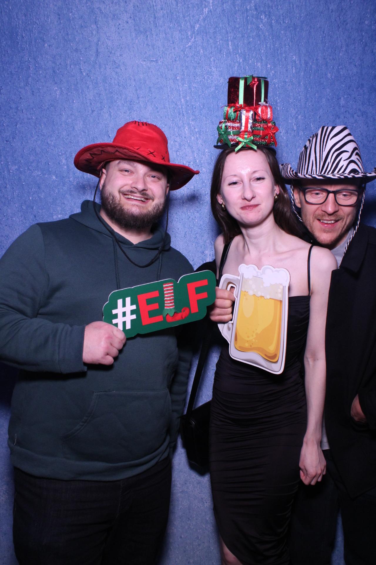 Freeths Christmas Party  | View more photos from the event at gallery.magicimages.uk/u/MagicImages/Freeths-Christmas-Party-0