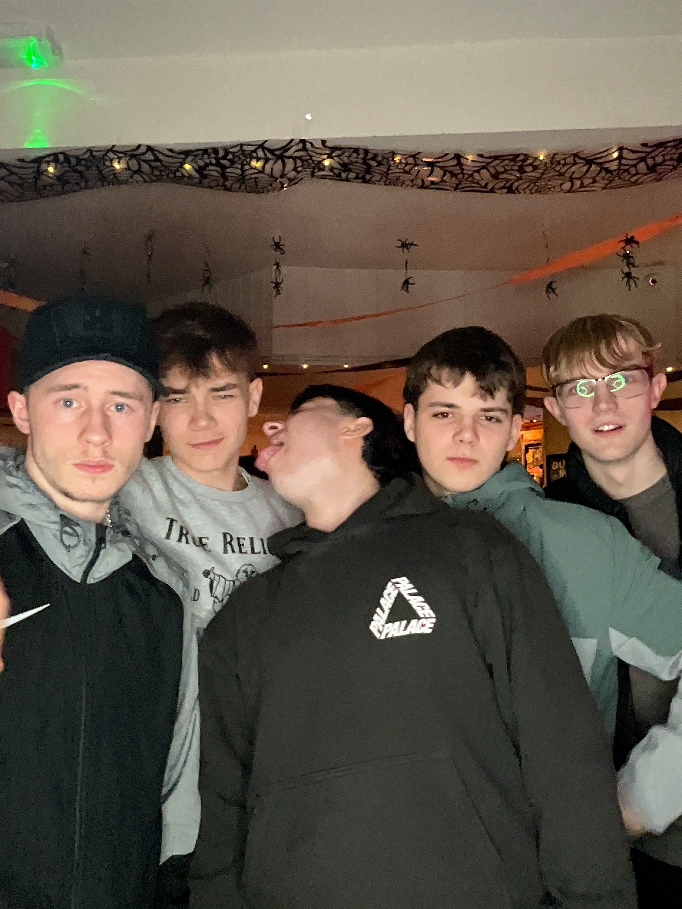 George Inn Halloween Party  | View more photos from the event at gallery.magicimages.uk/u/MagicImages/George-Inn-Halloween-Party-0