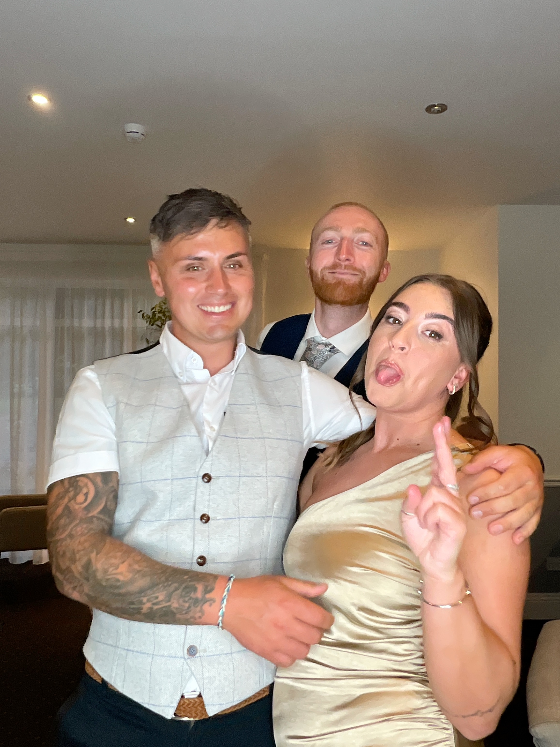 Hannah & Alex  | View more photos from the event at gallery.magicimages.uk/u/MagicImages/Hannah-Alex