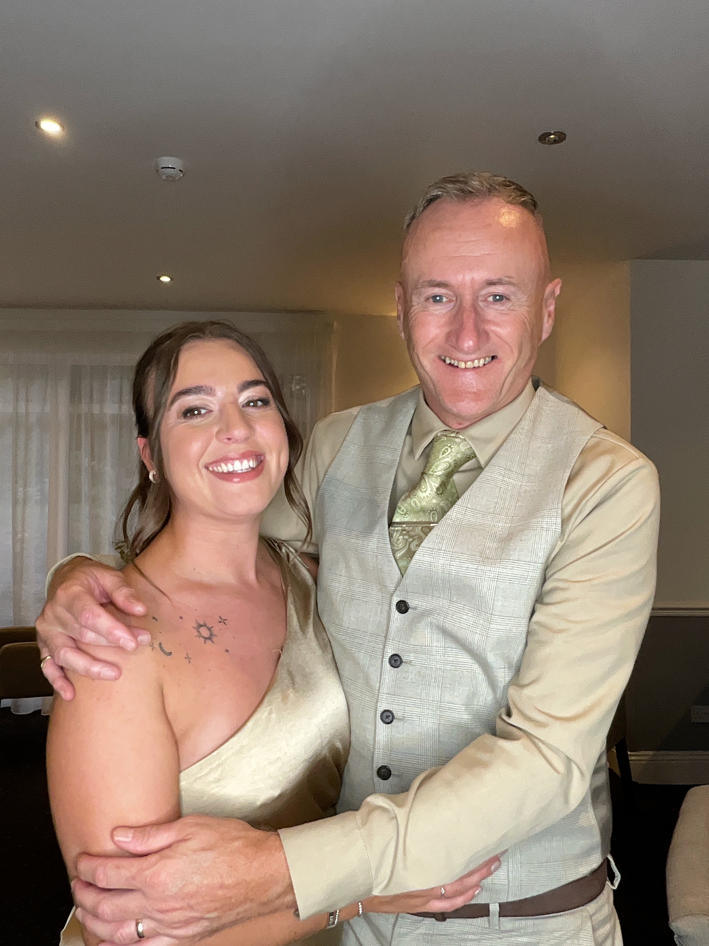 Hannah & Alex  | View more photos from the event at gallery.magicimages.uk/u/MagicImages/Hannah-Alex