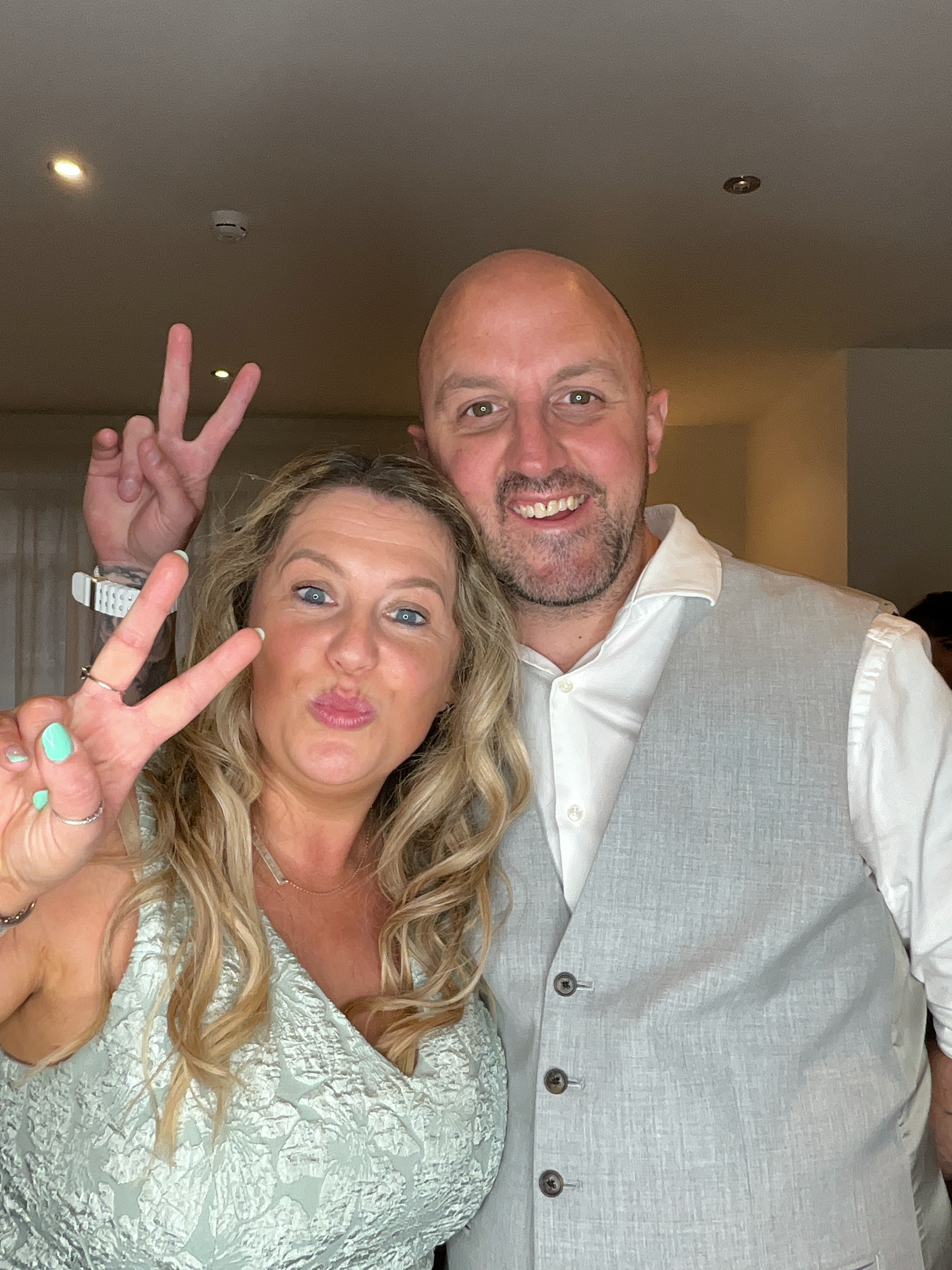 Hannah & Alex  | View more photos from the event at gallery.magicimages.uk/u/MagicImages/Hannah-Alex