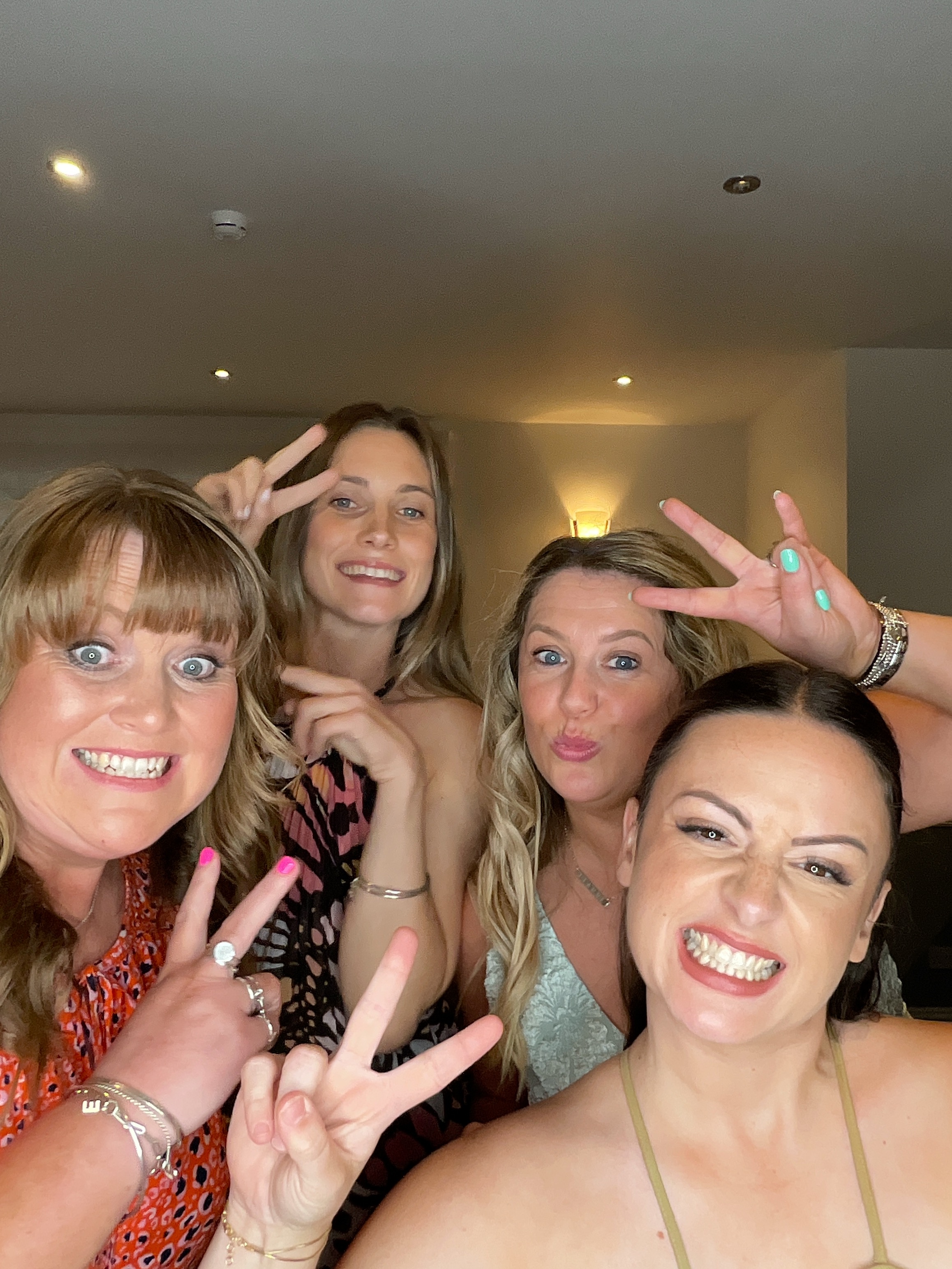 Hannah & Alex  | View more photos from the event at gallery.magicimages.uk/u/MagicImages/Hannah-Alex