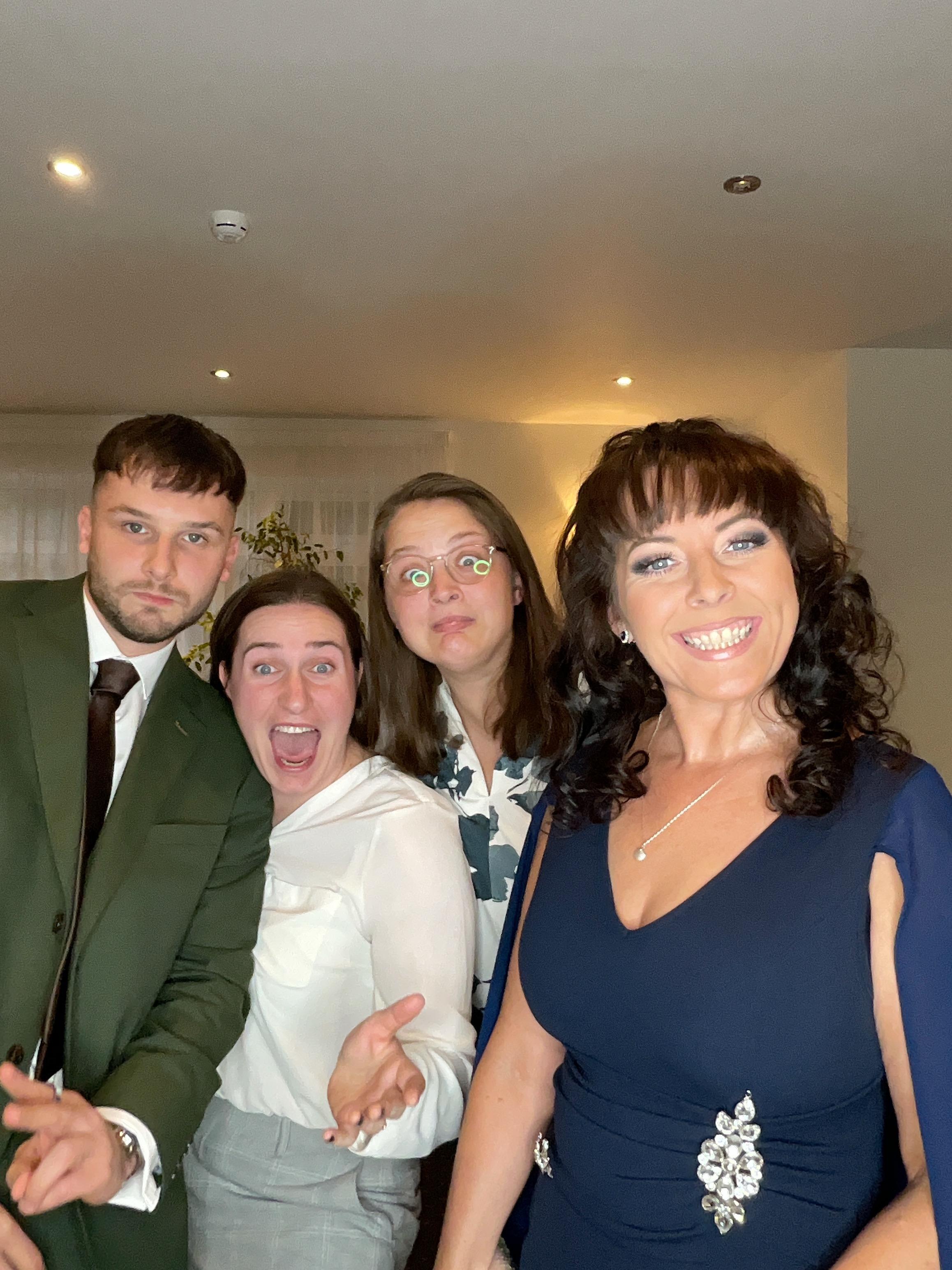 Hannah & Alex  | View more photos from the event at gallery.magicimages.uk/u/MagicImages/Hannah-Alex