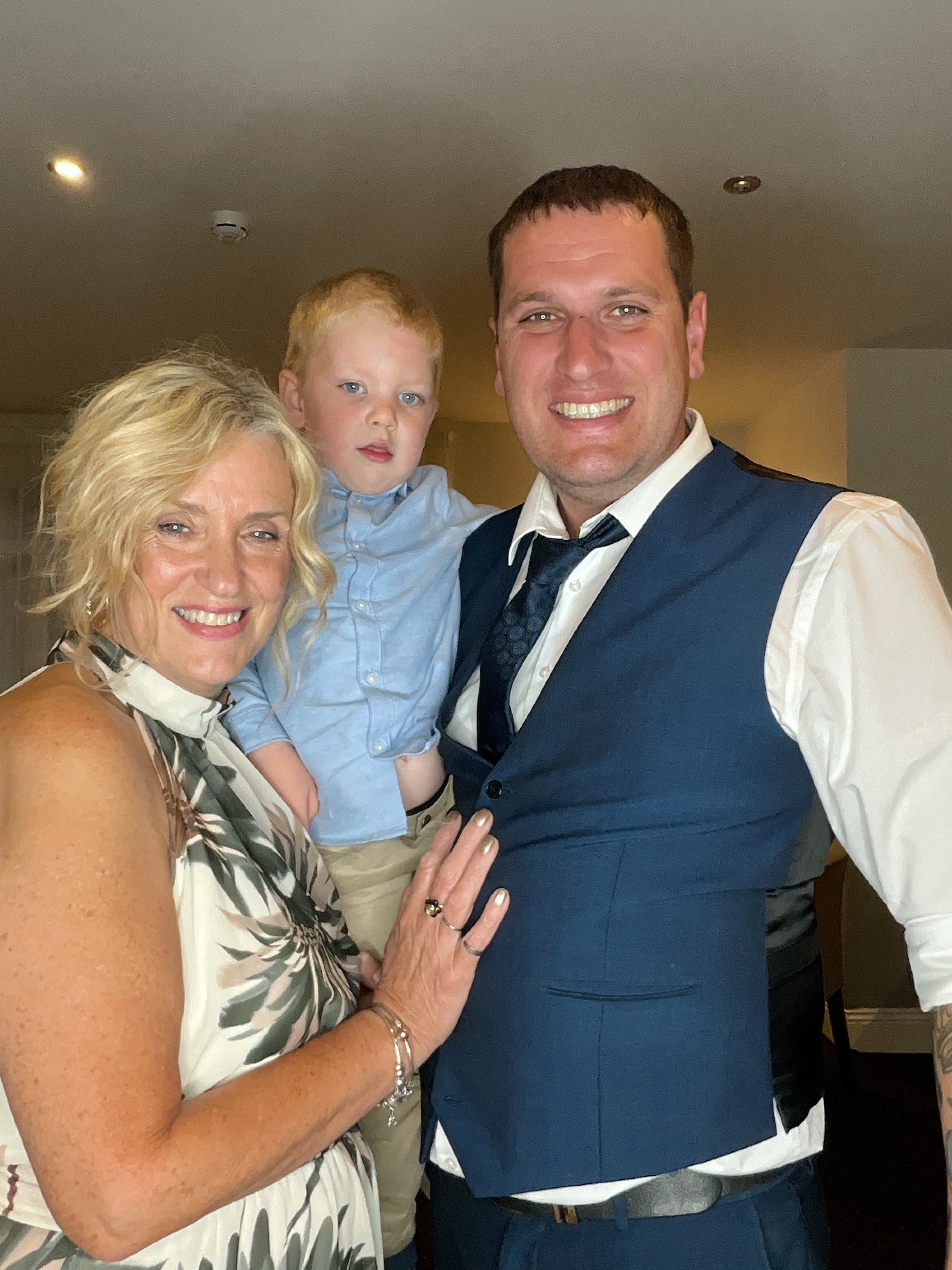 Hannah & Alex  | View more photos from the event at gallery.magicimages.uk/u/MagicImages/Hannah-Alex