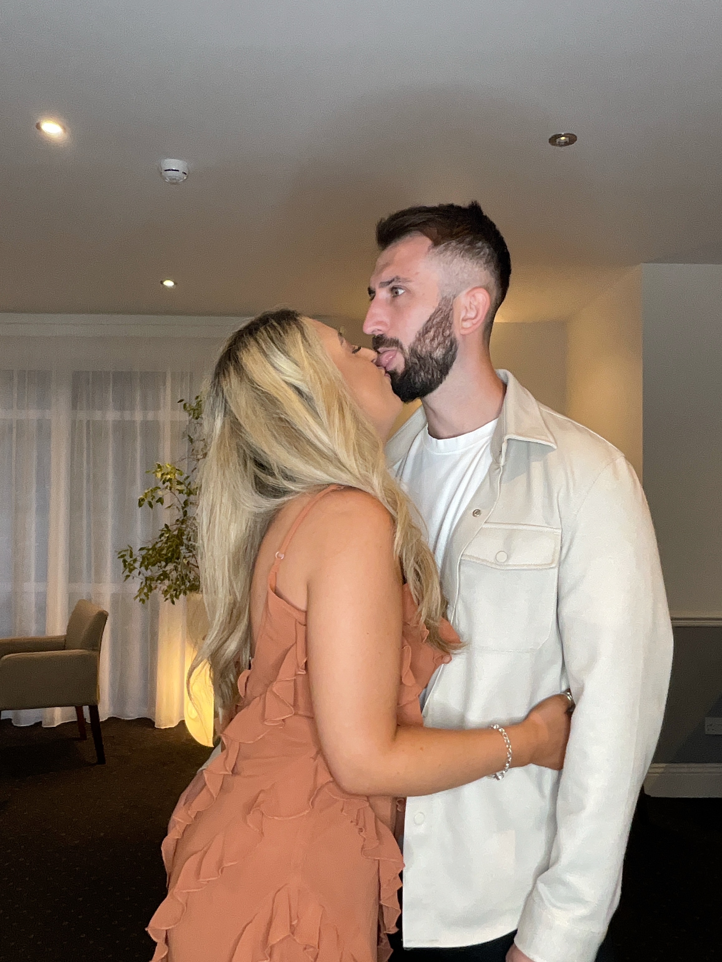 Hannah & Alex  | View more photos from the event at gallery.magicimages.uk/u/MagicImages/Hannah-Alex