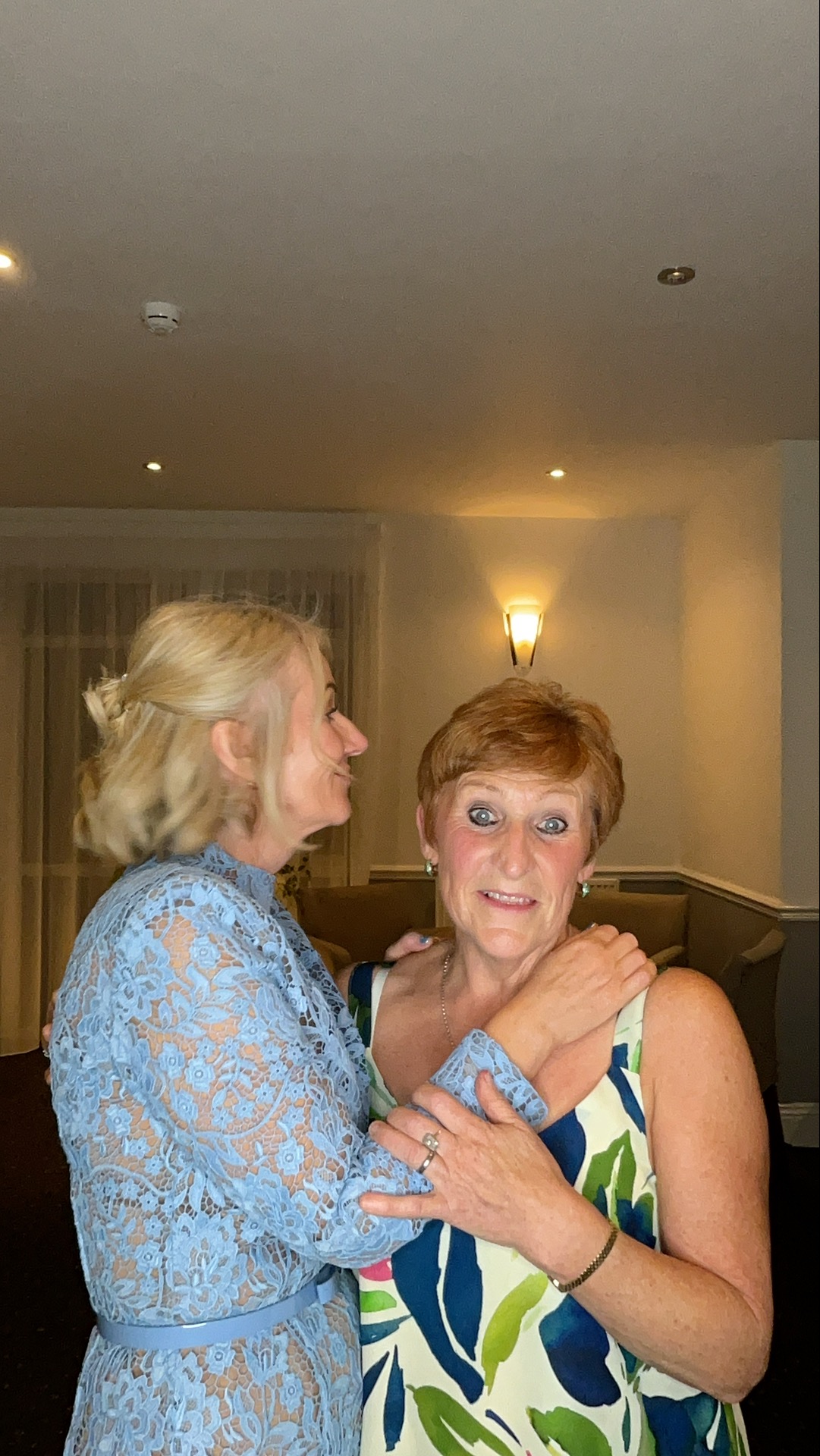 Hannah & Alex  | View more photos from the event at gallery.magicimages.uk/u/MagicImages/Hannah-Alex