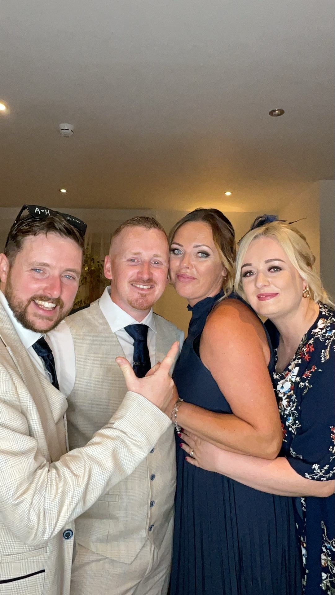 Hannah & Alex  | View more photos from the event at gallery.magicimages.uk/u/MagicImages/Hannah-Alex