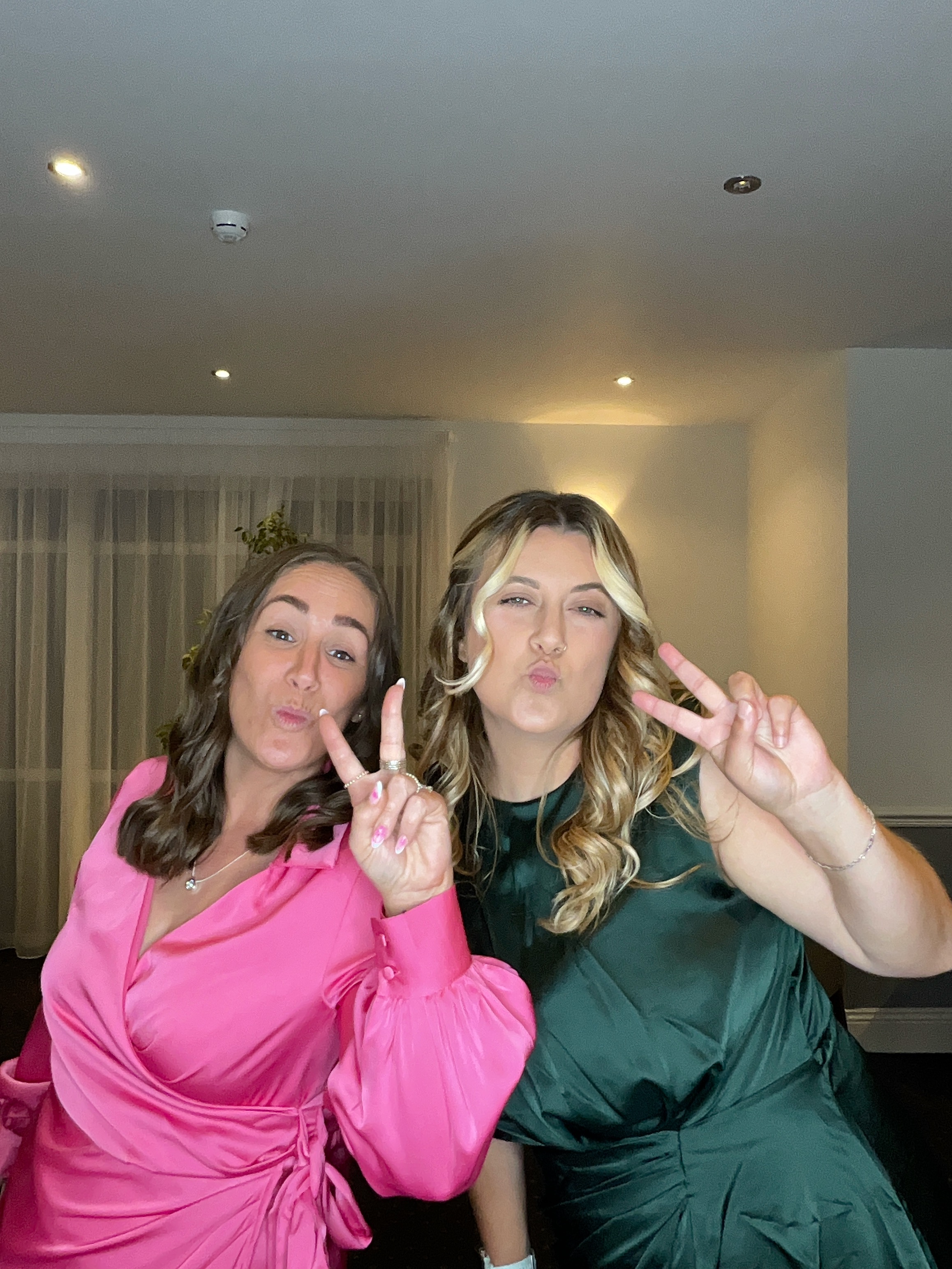 Hannah & Alex  | View more photos from the event at gallery.magicimages.uk/u/MagicImages/Hannah-Alex