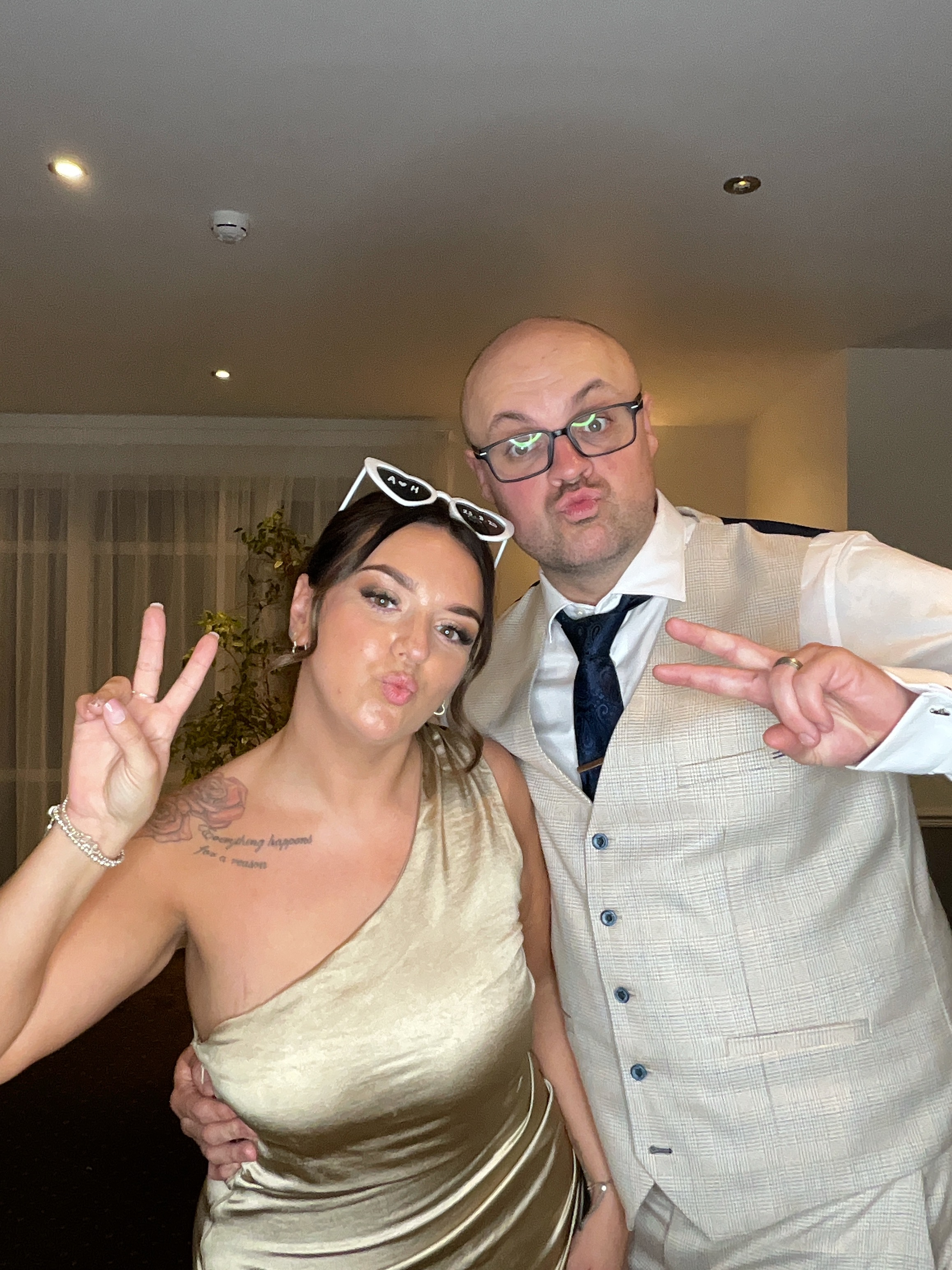 Hannah & Alex  | View more photos from the event at gallery.magicimages.uk/u/MagicImages/Hannah-Alex