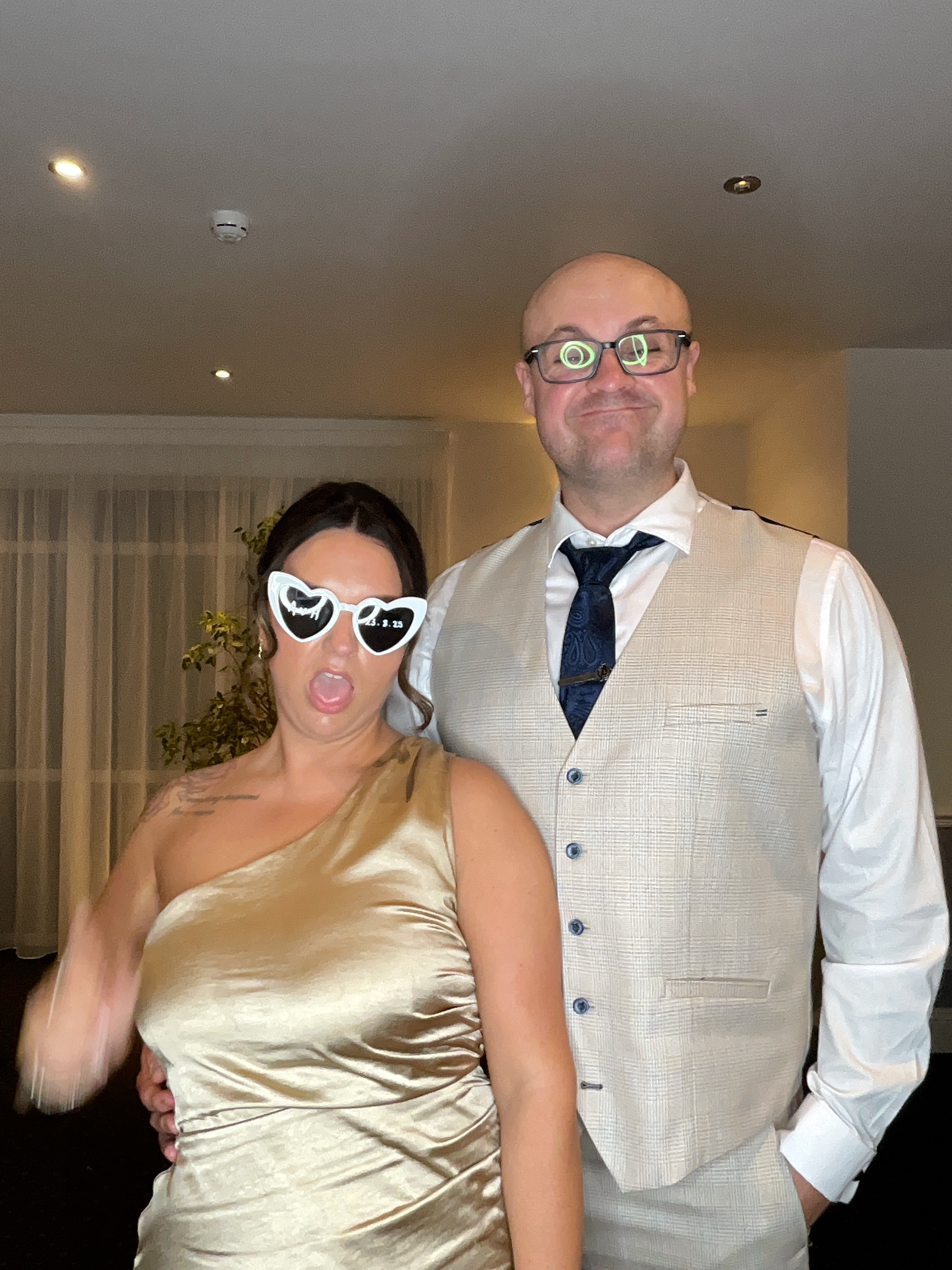 Hannah & Alex  | View more photos from the event at gallery.magicimages.uk/u/MagicImages/Hannah-Alex