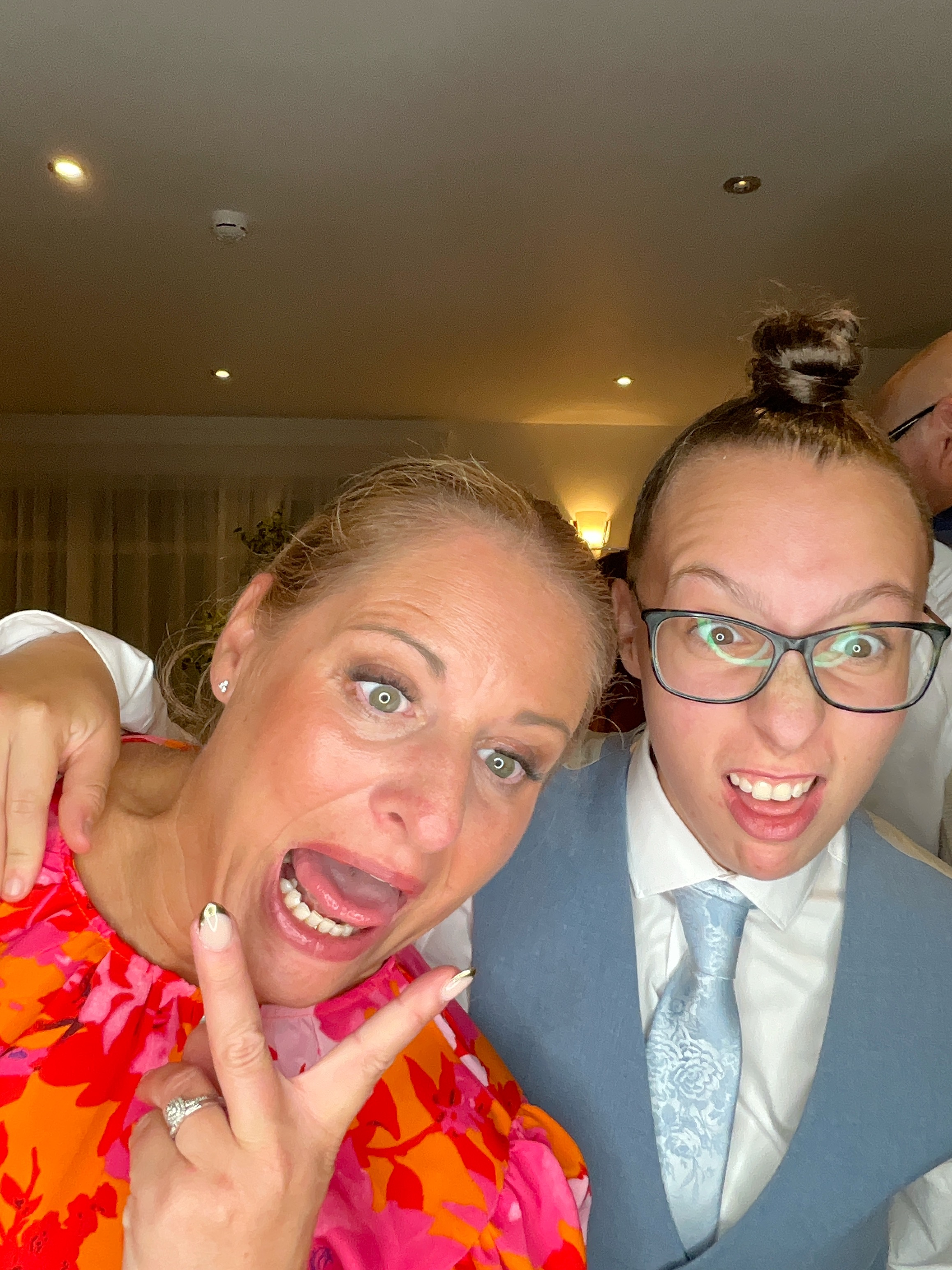 Hannah & Alex  | View more photos from the event at gallery.magicimages.uk/u/MagicImages/Hannah-Alex