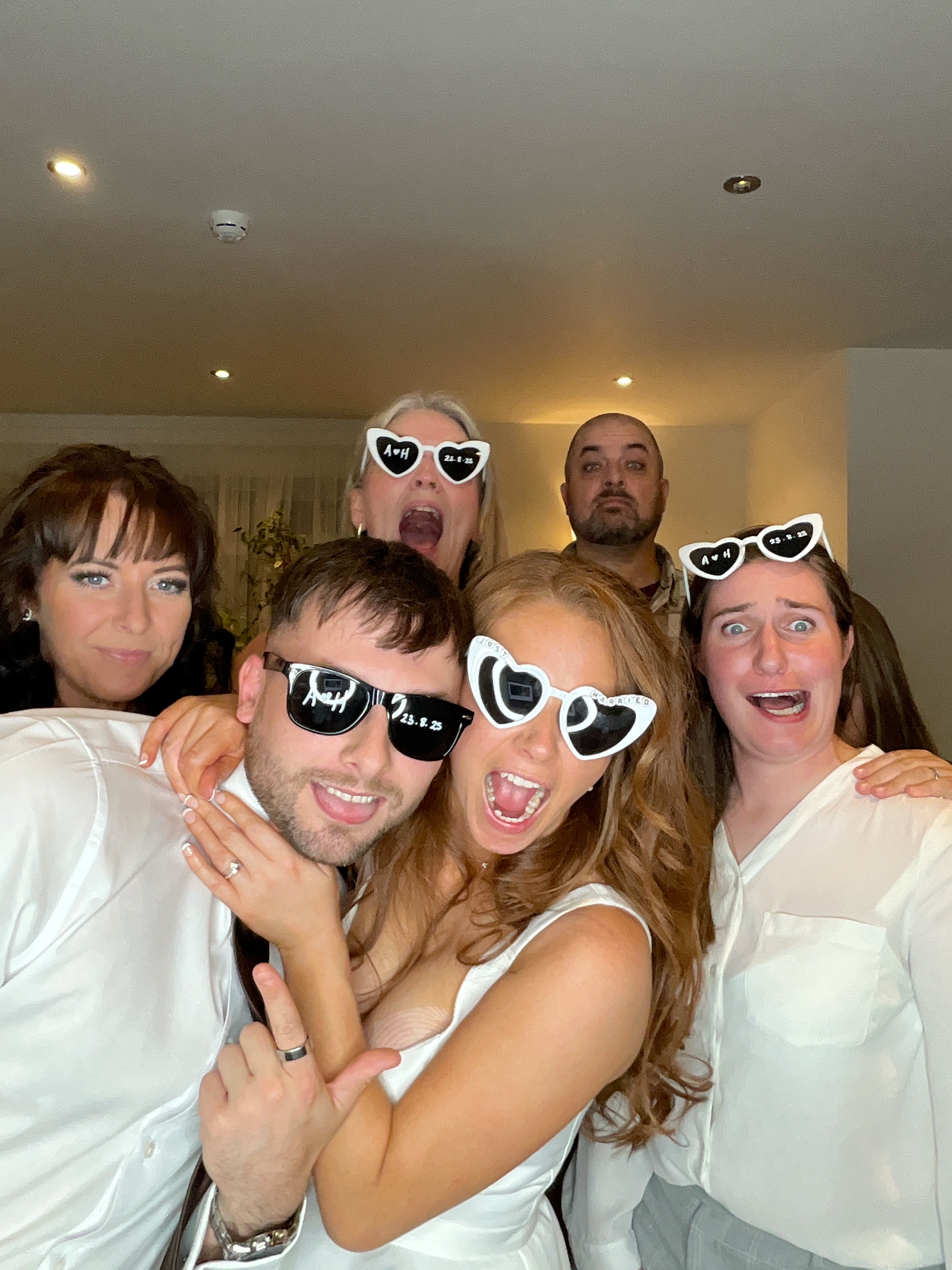 Hannah & Alex  | View more photos from the event at gallery.magicimages.uk/u/MagicImages/Hannah-Alex