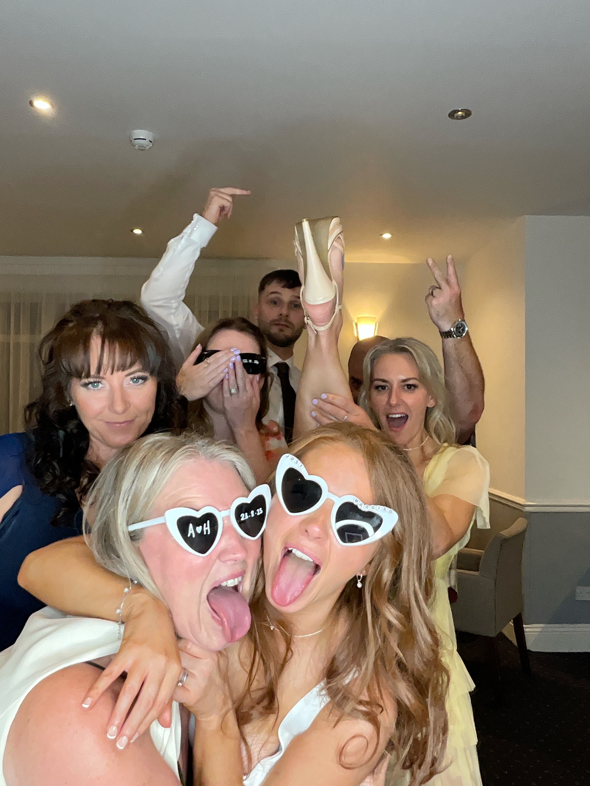 Hannah & Alex  | View more photos from the event at gallery.magicimages.uk/u/MagicImages/Hannah-Alex