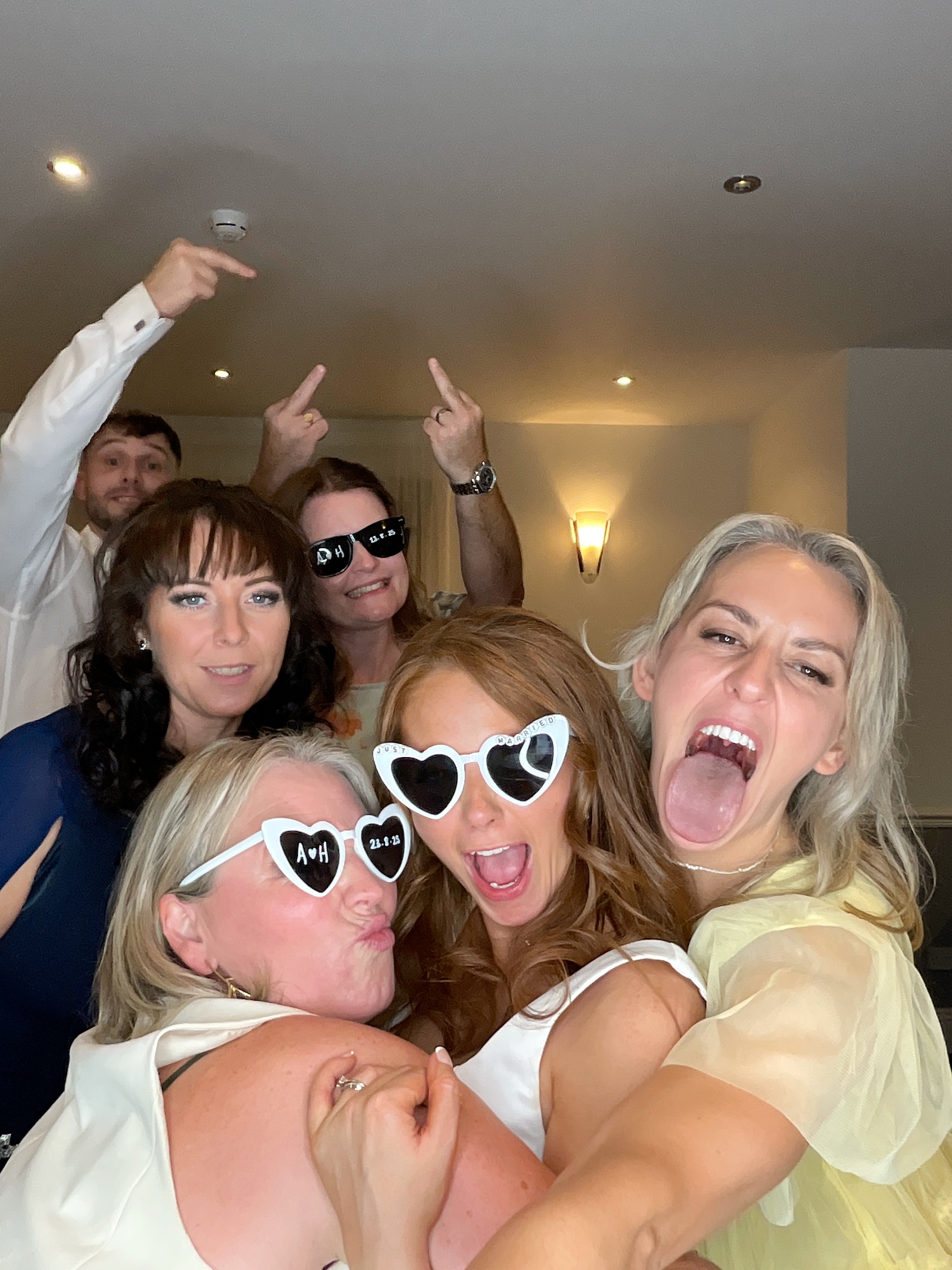 Hannah & Alex  | View more photos from the event at gallery.magicimages.uk/u/MagicImages/Hannah-Alex