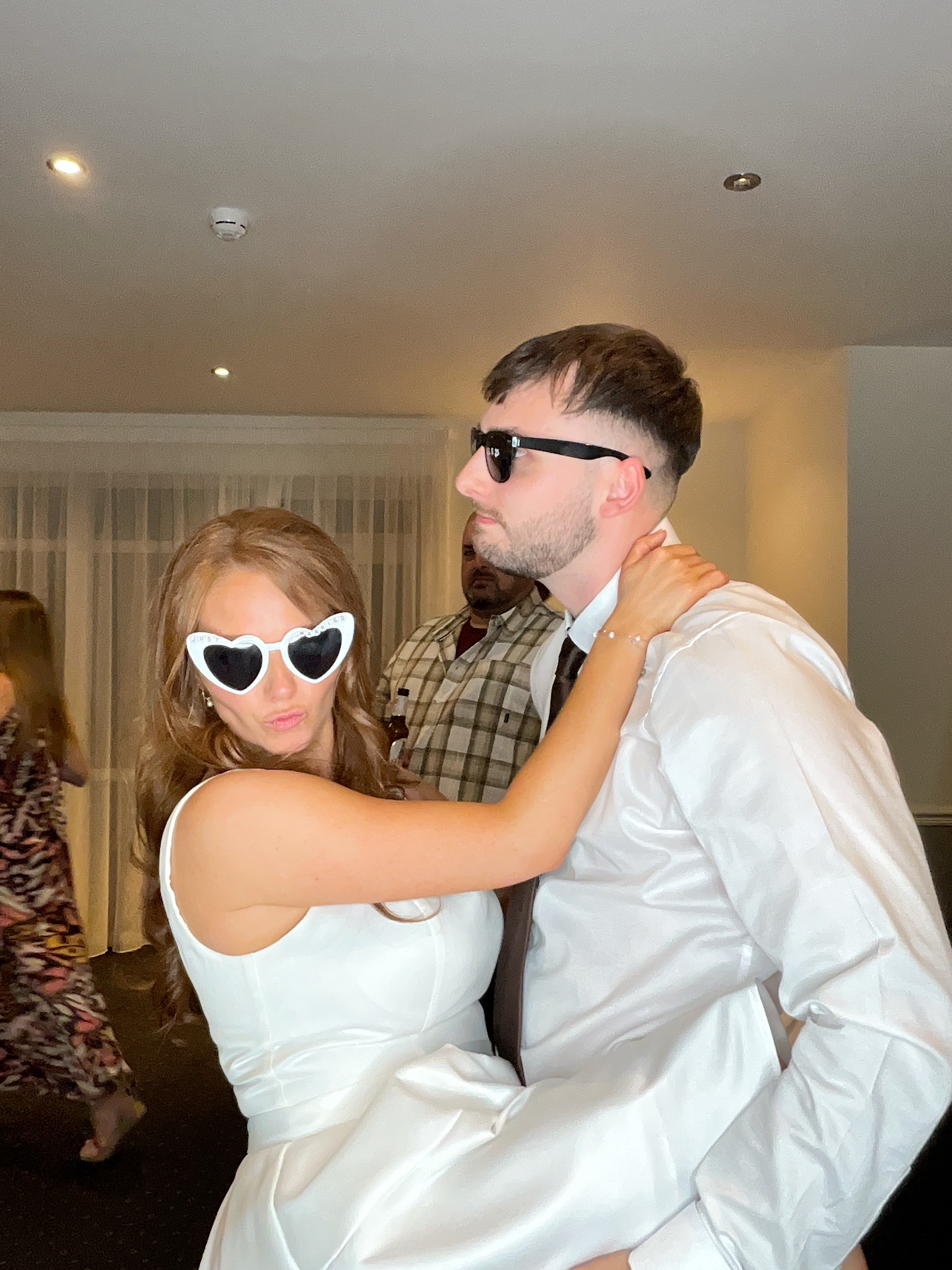 Hannah & Alex  | View more photos from the event at gallery.magicimages.uk/u/MagicImages/Hannah-Alex