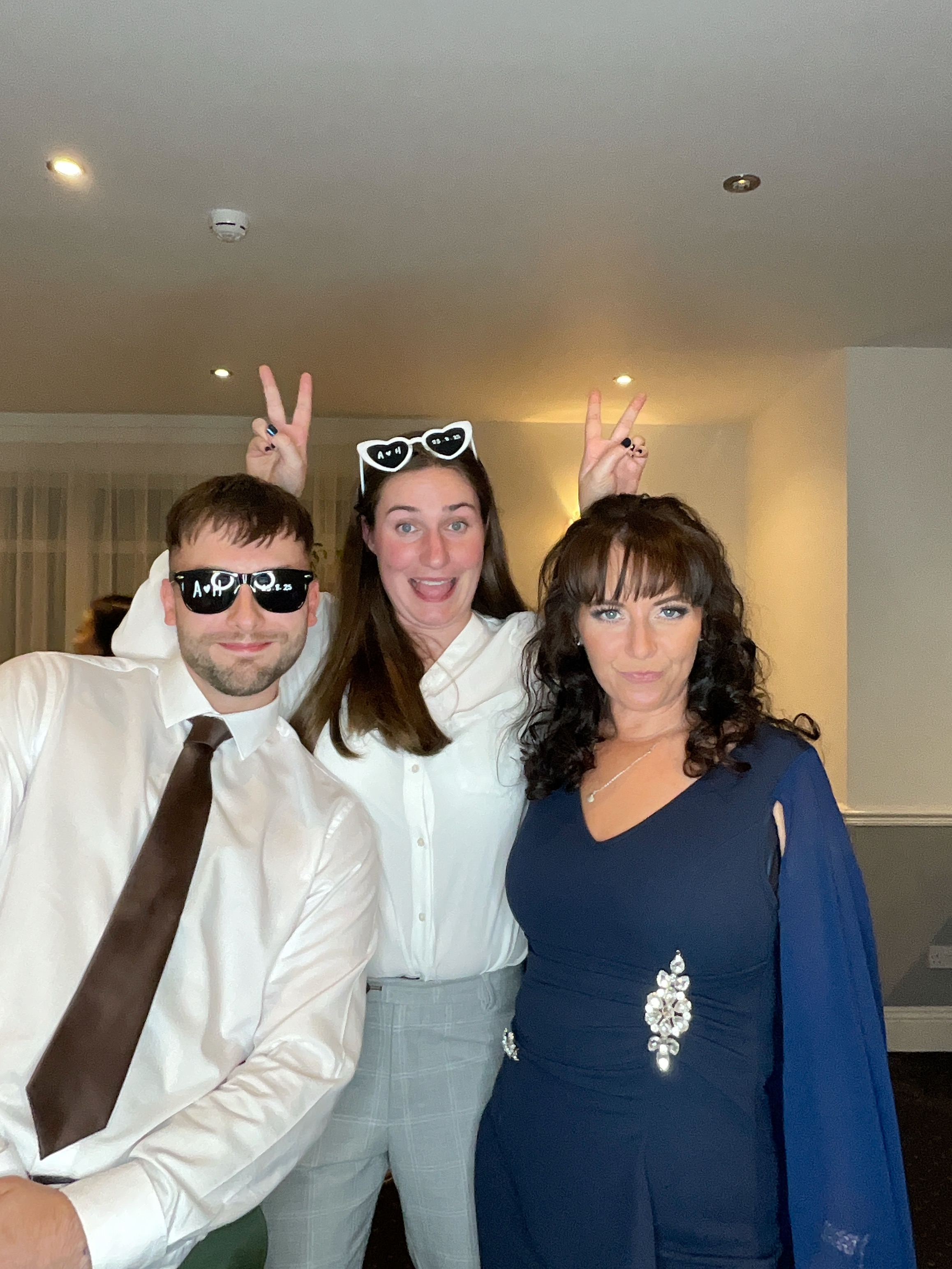 Hannah & Alex  | View more photos from the event at gallery.magicimages.uk/u/MagicImages/Hannah-Alex