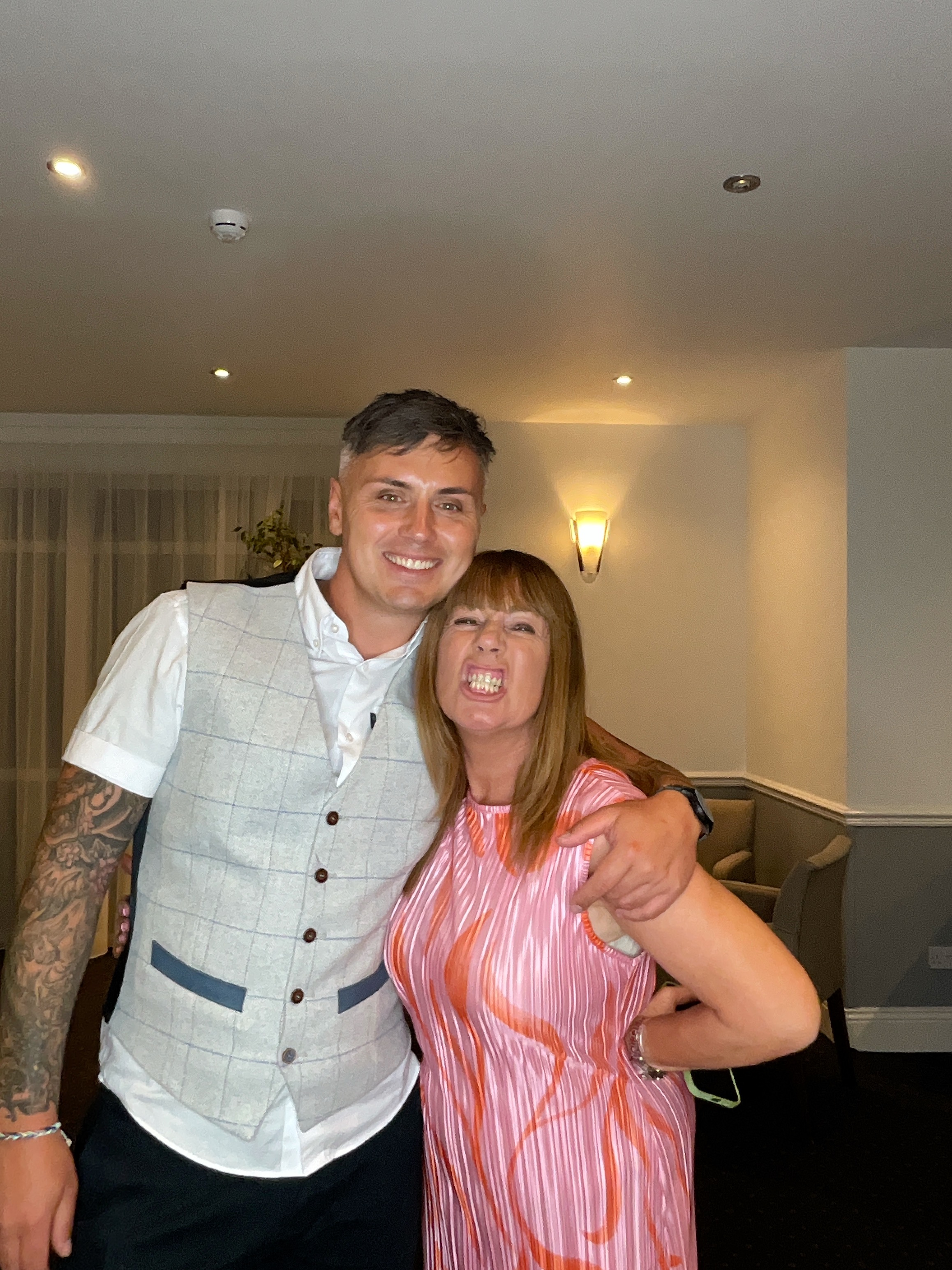 Hannah & Alex  | View more photos from the event at gallery.magicimages.uk/u/MagicImages/Hannah-Alex