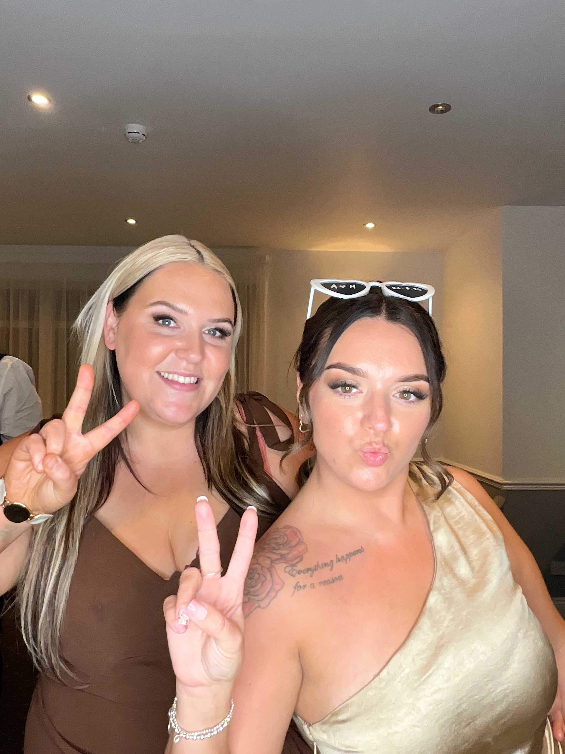 Hannah & Alex  | View more photos from the event at gallery.magicimages.uk/u/MagicImages/Hannah-Alex