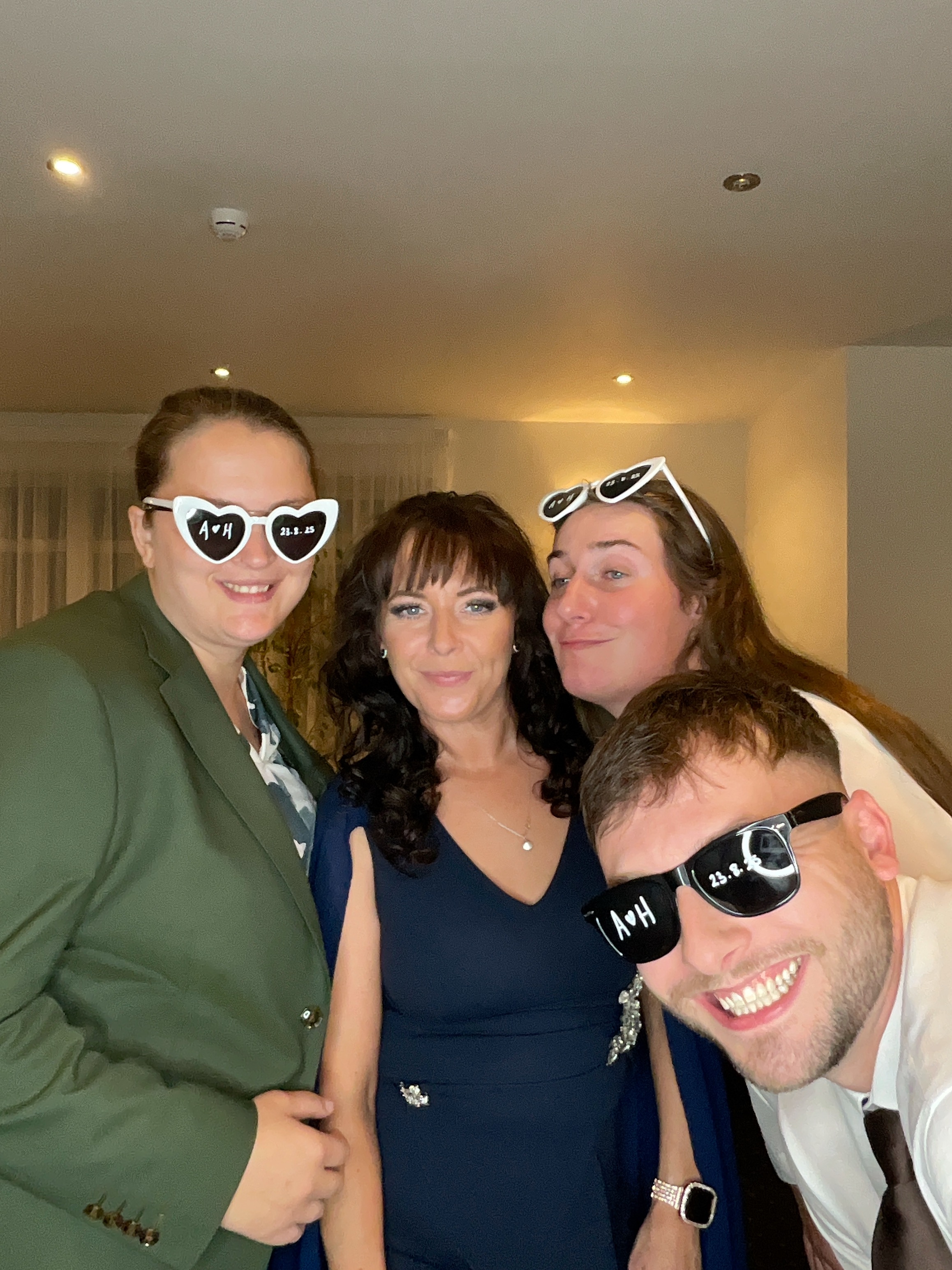 Hannah & Alex  | View more photos from the event at gallery.magicimages.uk/u/MagicImages/Hannah-Alex