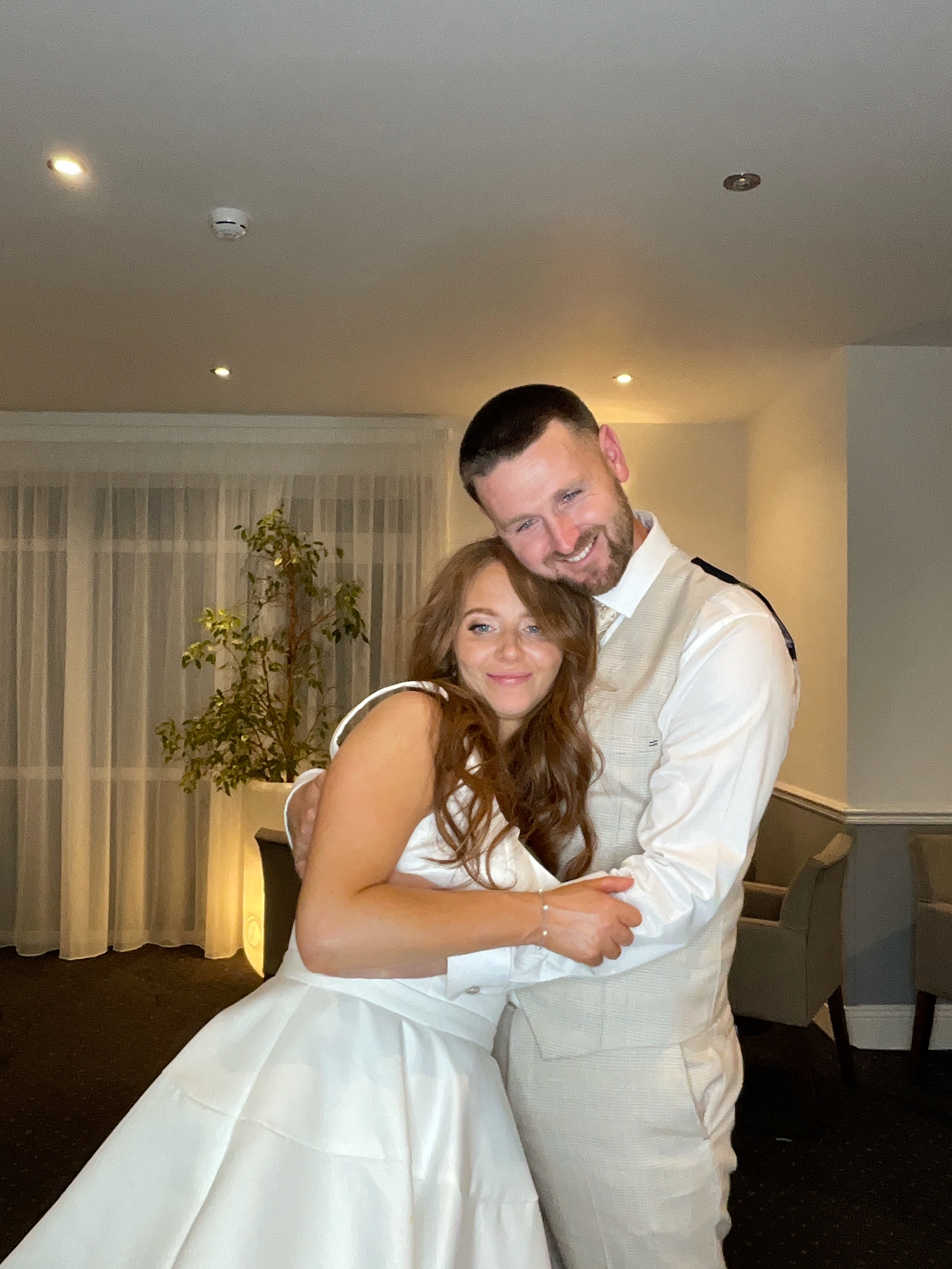 Hannah & Alex  | View more photos from the event at gallery.magicimages.uk/u/MagicImages/Hannah-Alex