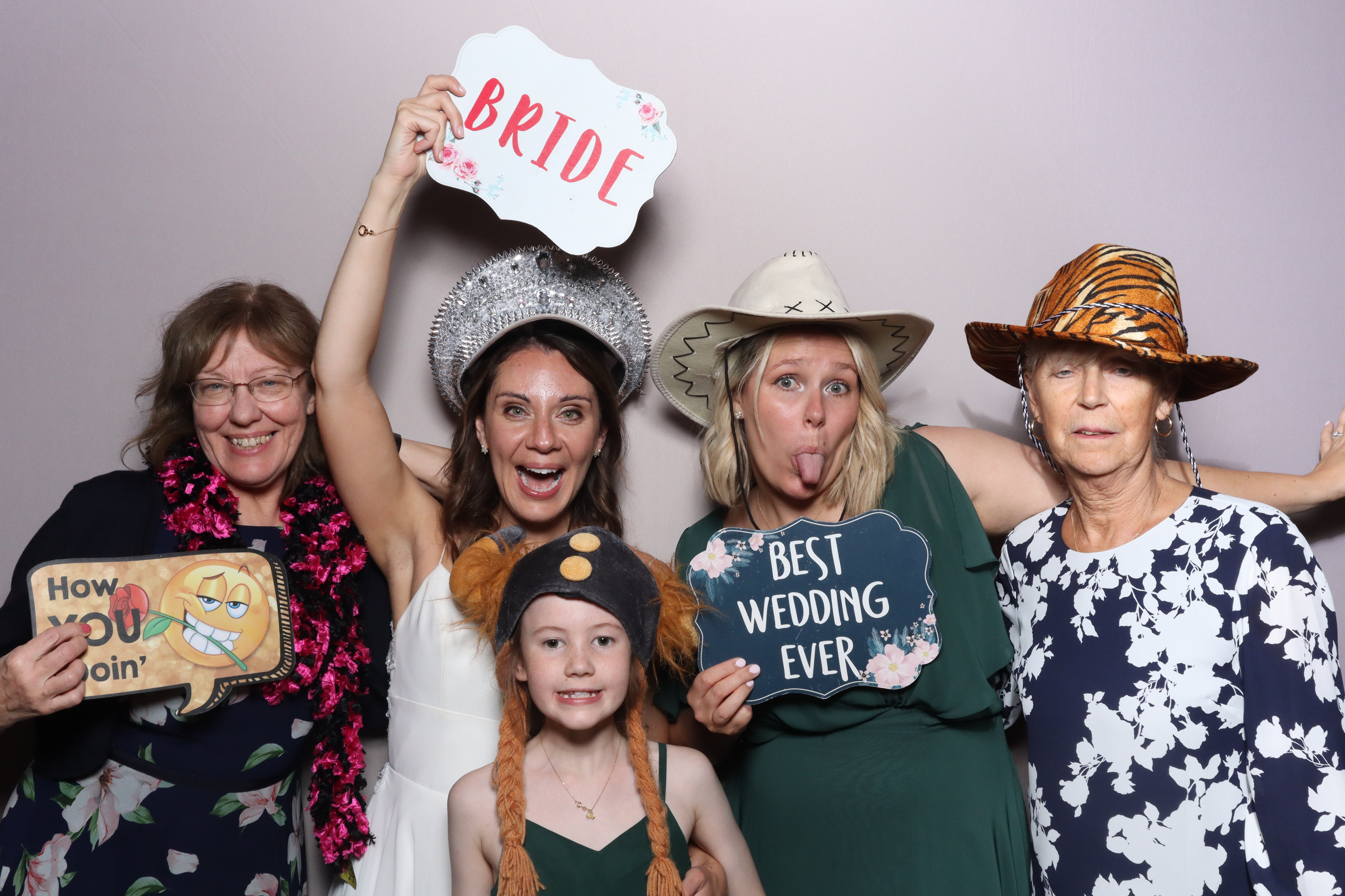 Ian & Marie  | View more photos from the event at gallery.magicimages.uk/u/MagicImages/Ian-Marie