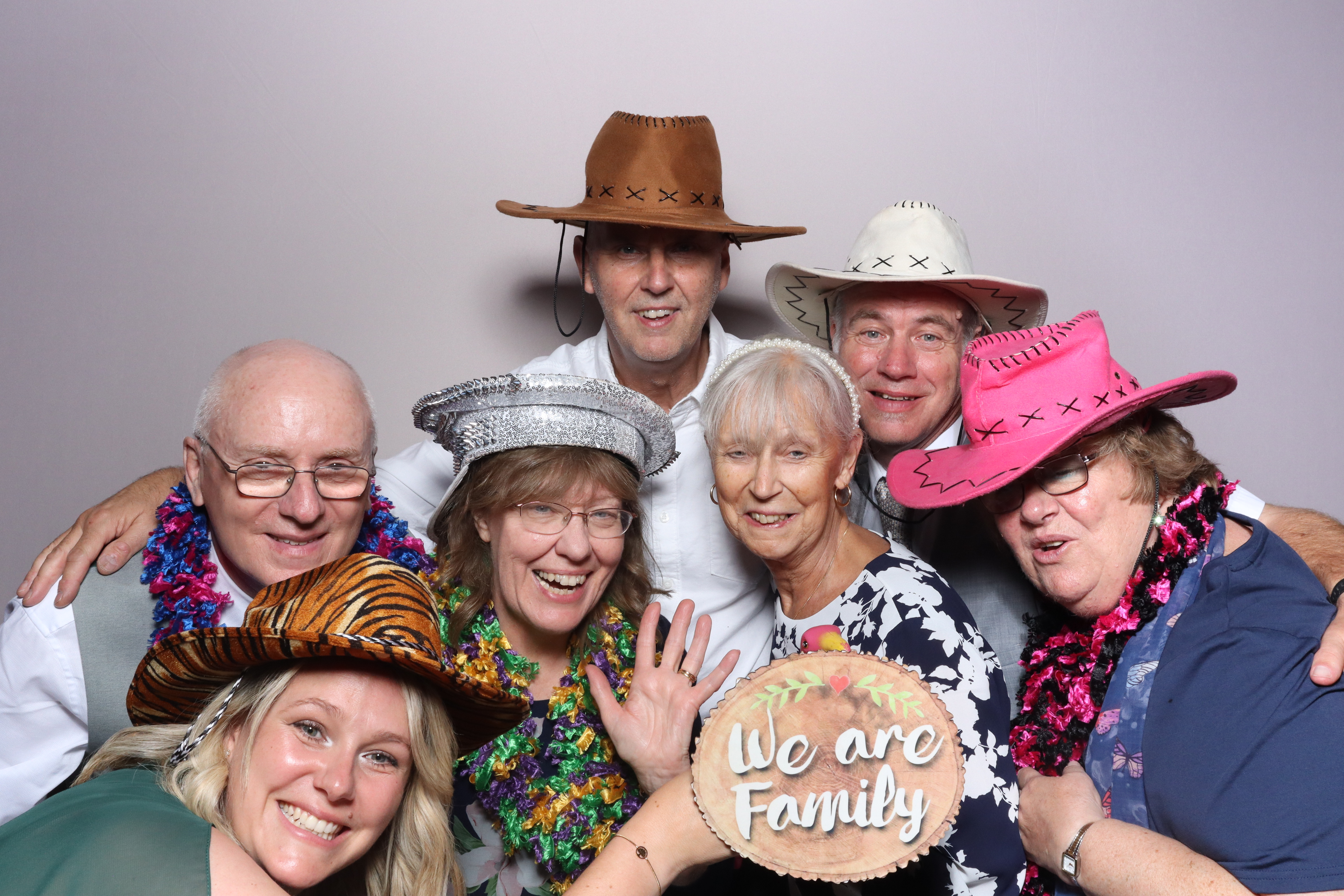 Ian & Marie  | View more photos from the event at gallery.magicimages.uk/u/MagicImages/Ian-Marie