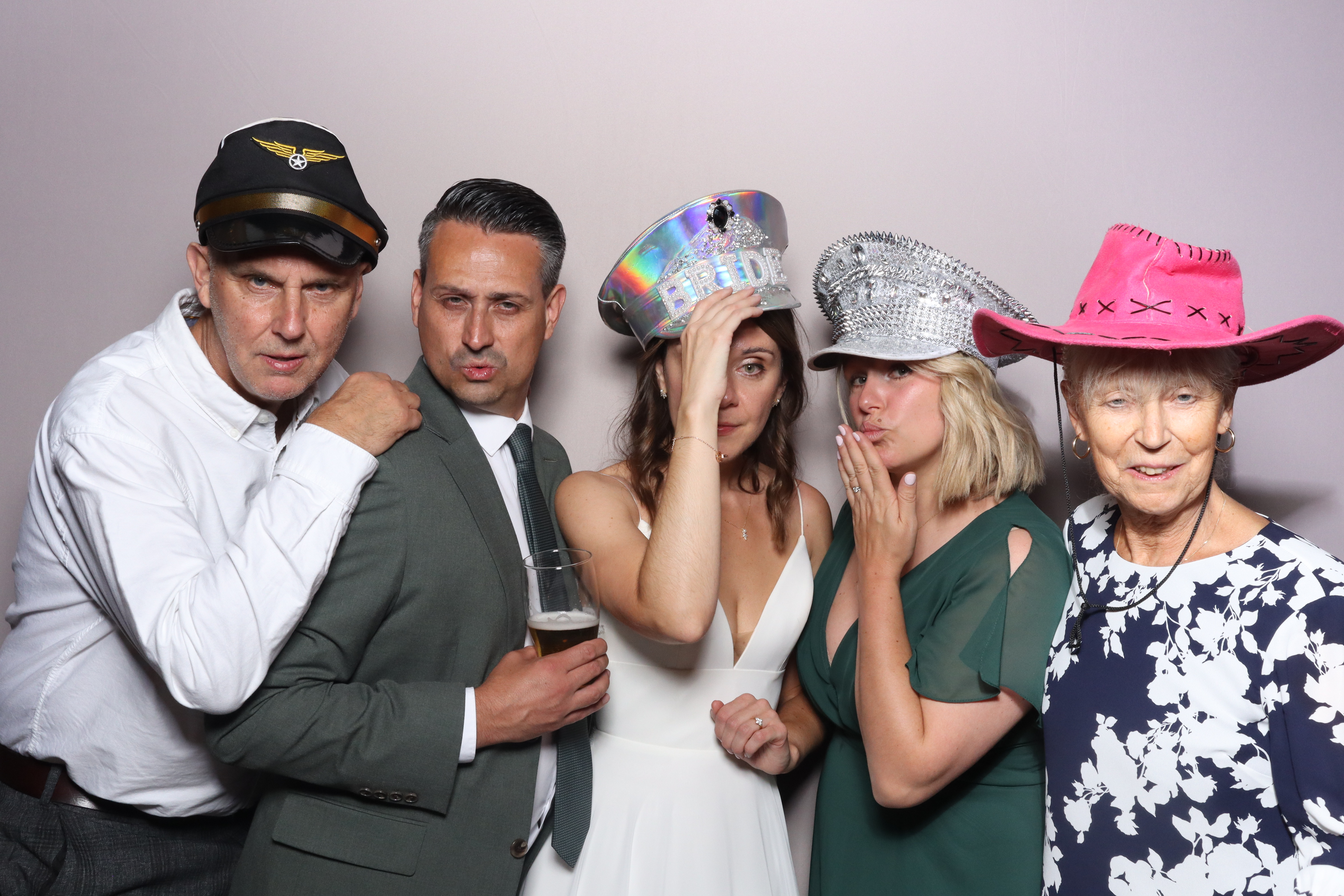 Ian & Marie  | View more photos from the event at gallery.magicimages.uk/u/MagicImages/Ian-Marie