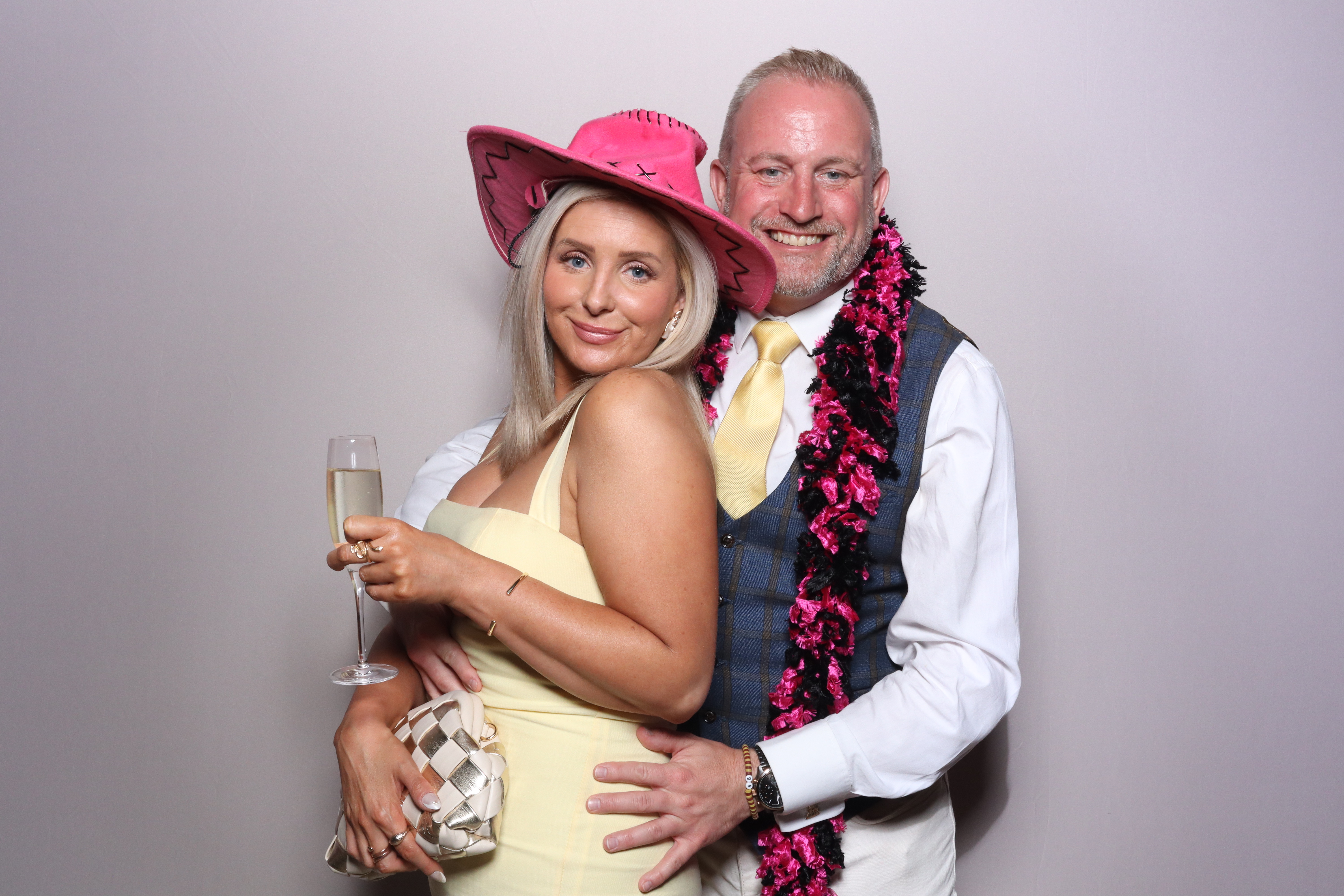 Ian & Marie  | View more photos from the event at gallery.magicimages.uk/u/MagicImages/Ian-Marie