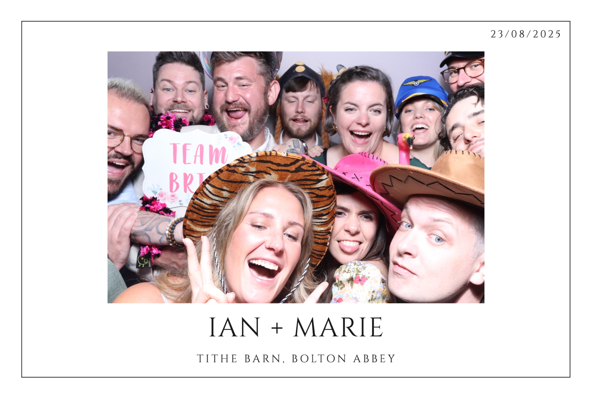 Ian & Marie  | View more photos from the event at gallery.magicimages.uk/u/MagicImages/Ian-Marie