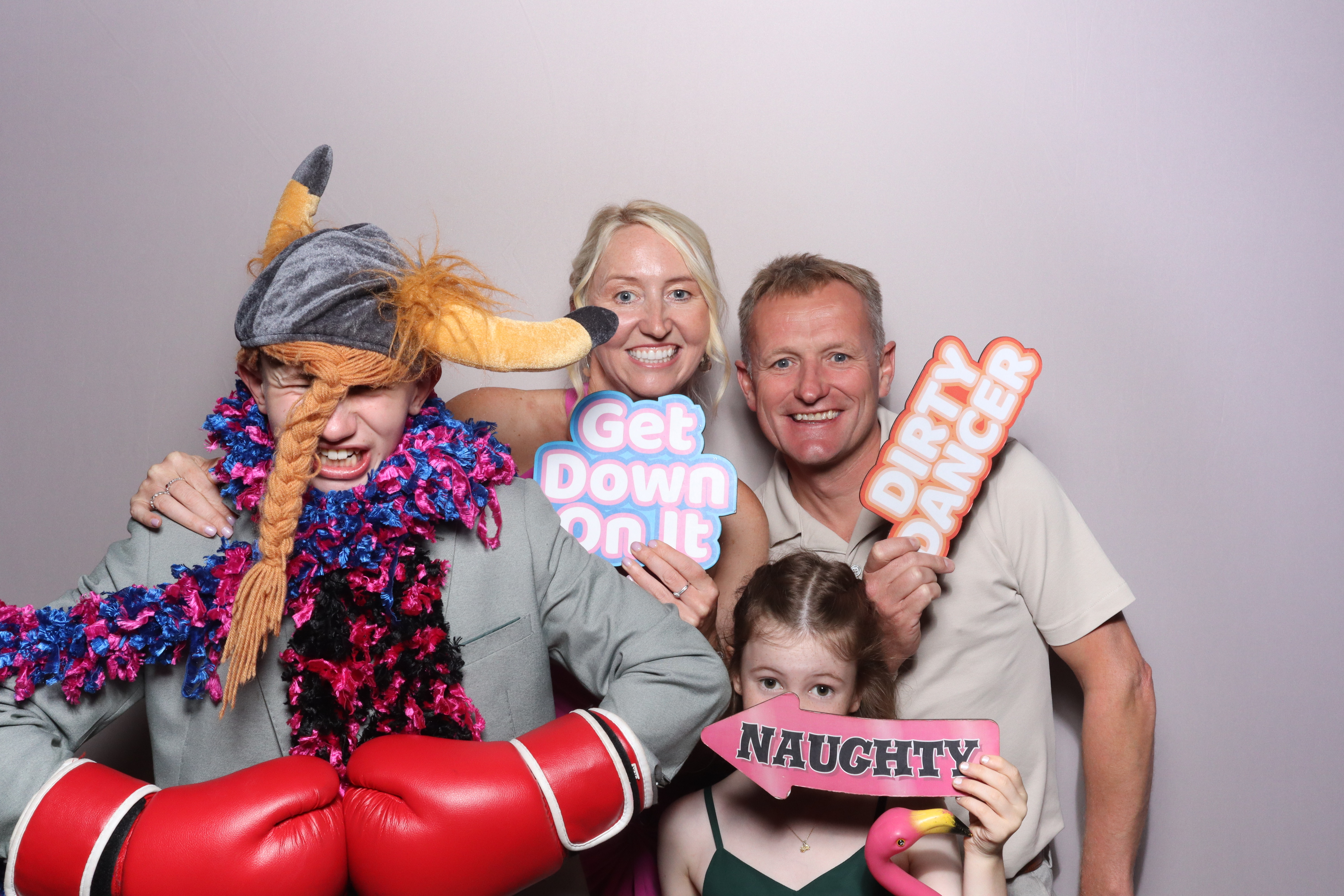 Ian & Marie  | View more photos from the event at gallery.magicimages.uk/u/MagicImages/Ian-Marie