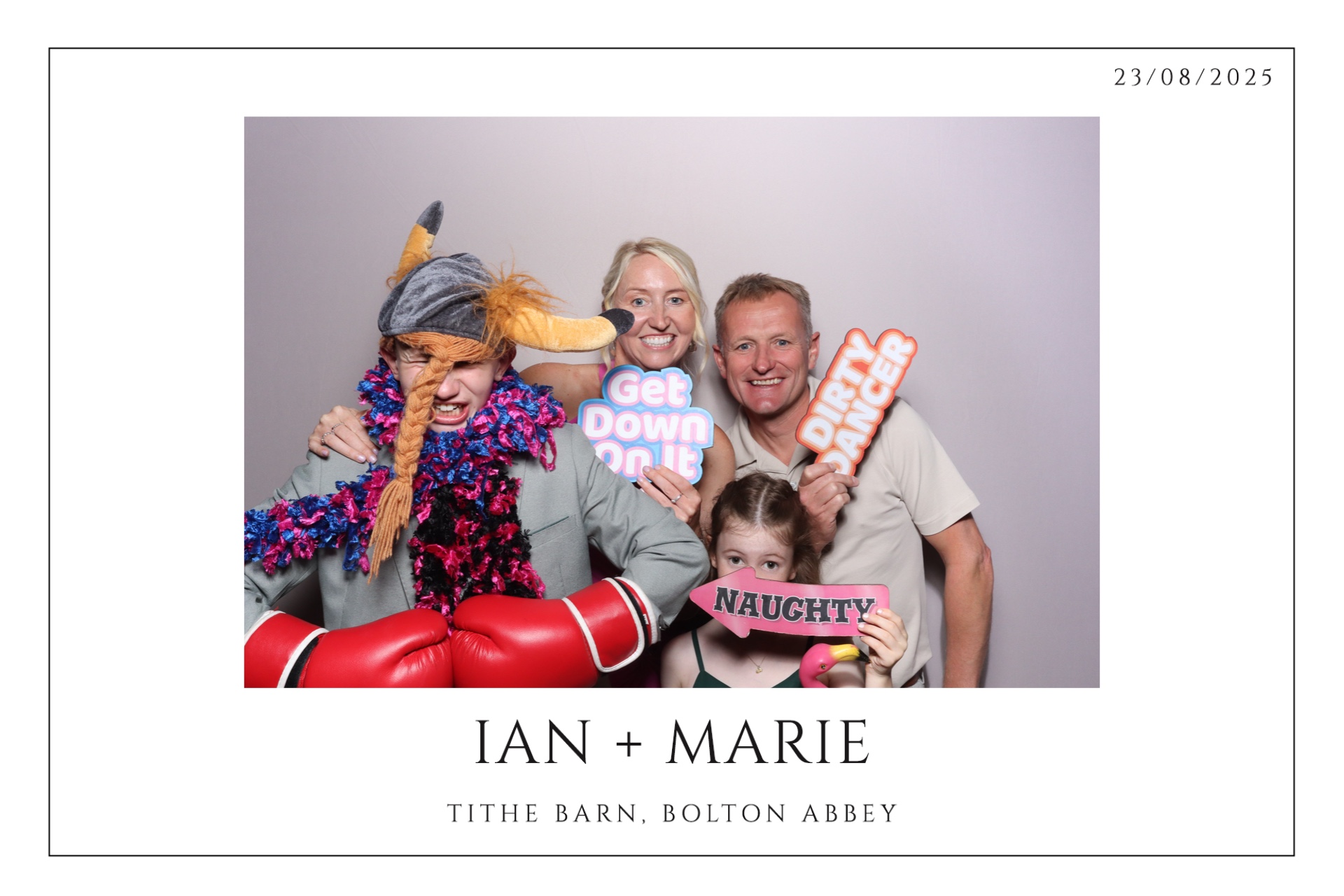 Ian & Marie  | View more photos from the event at gallery.magicimages.uk/u/MagicImages/Ian-Marie