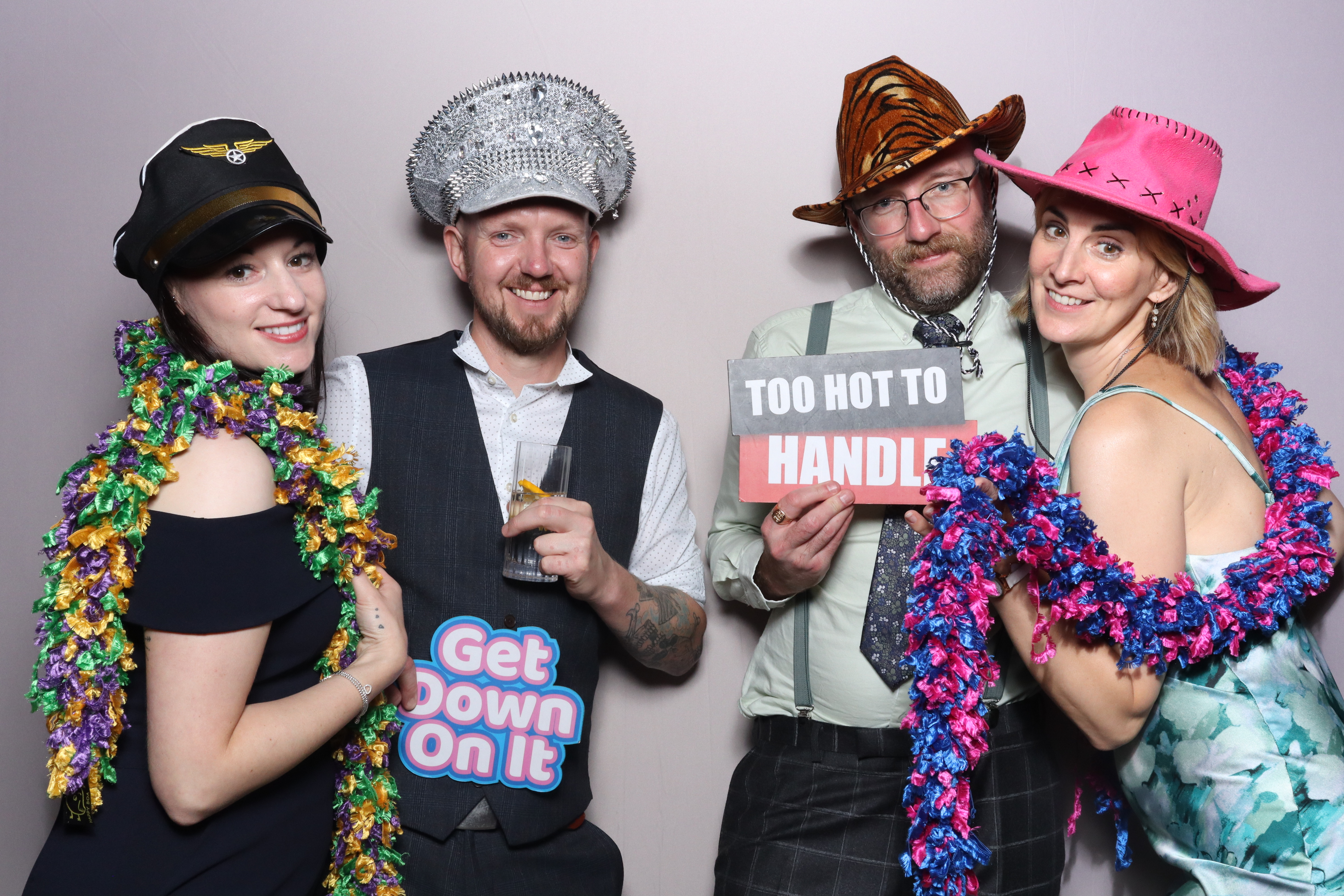 Ian & Marie  | View more photos from the event at gallery.magicimages.uk/u/MagicImages/Ian-Marie