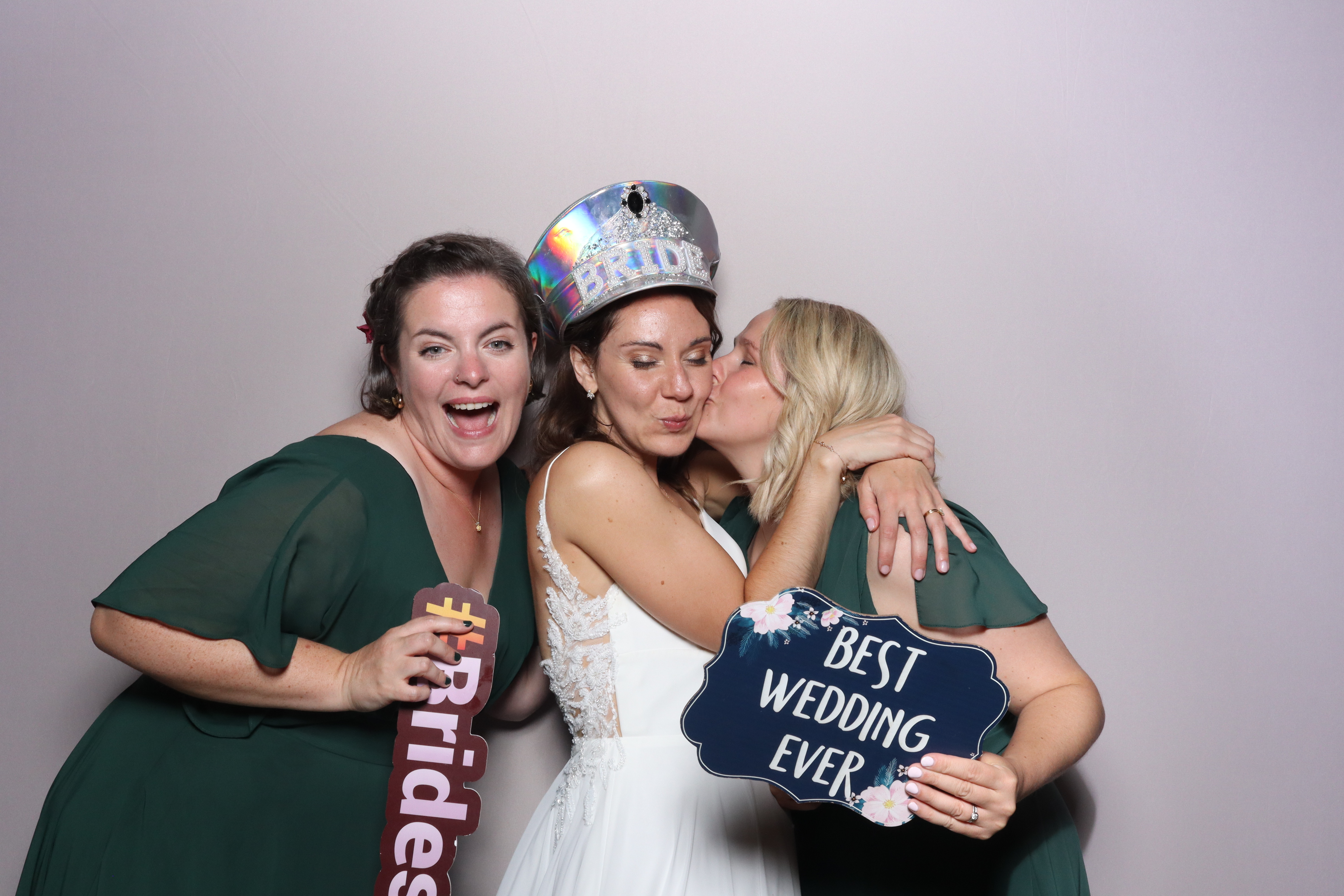 Ian & Marie  | View more photos from the event at gallery.magicimages.uk/u/MagicImages/Ian-Marie