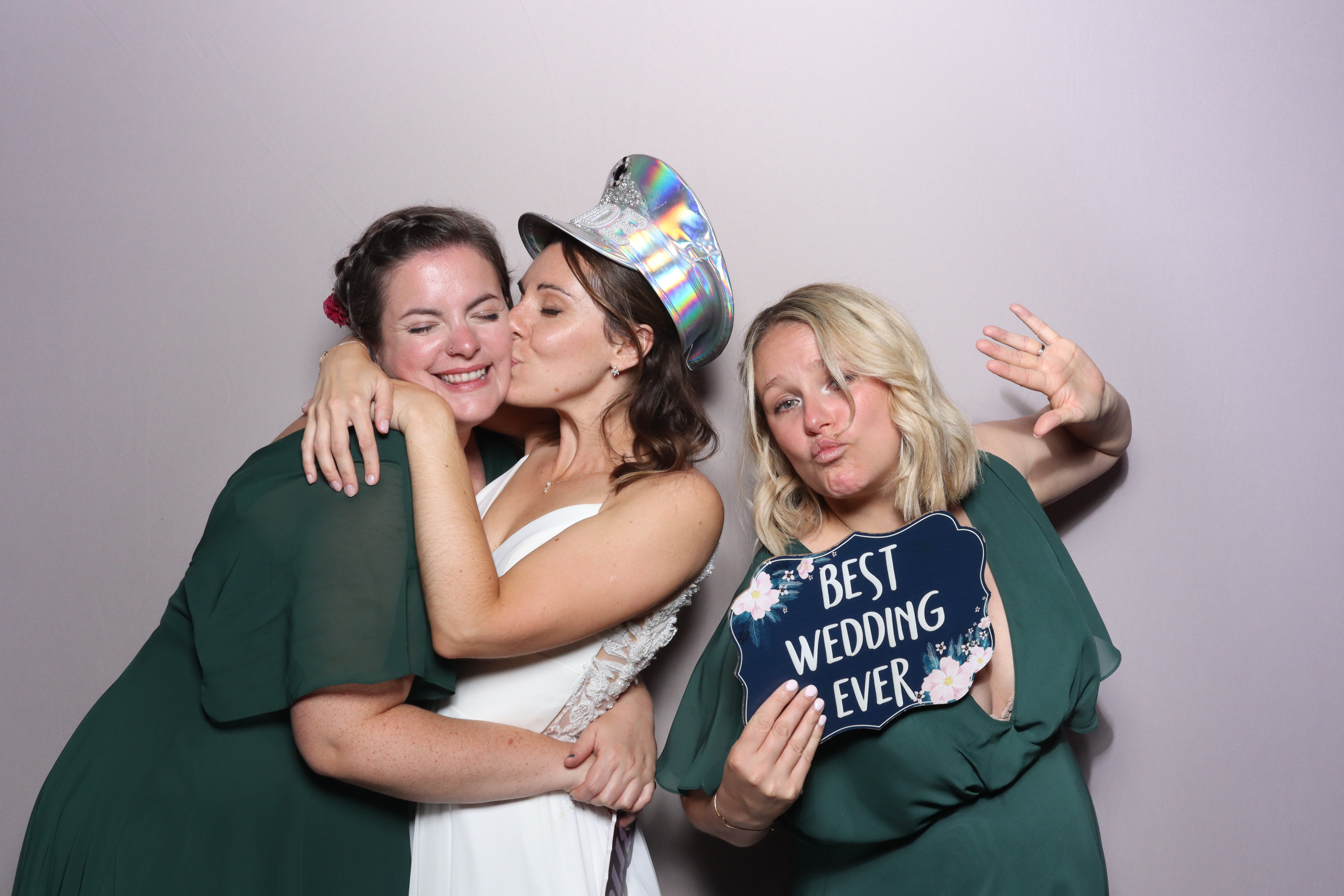 Ian & Marie  | View more photos from the event at gallery.magicimages.uk/u/MagicImages/Ian-Marie